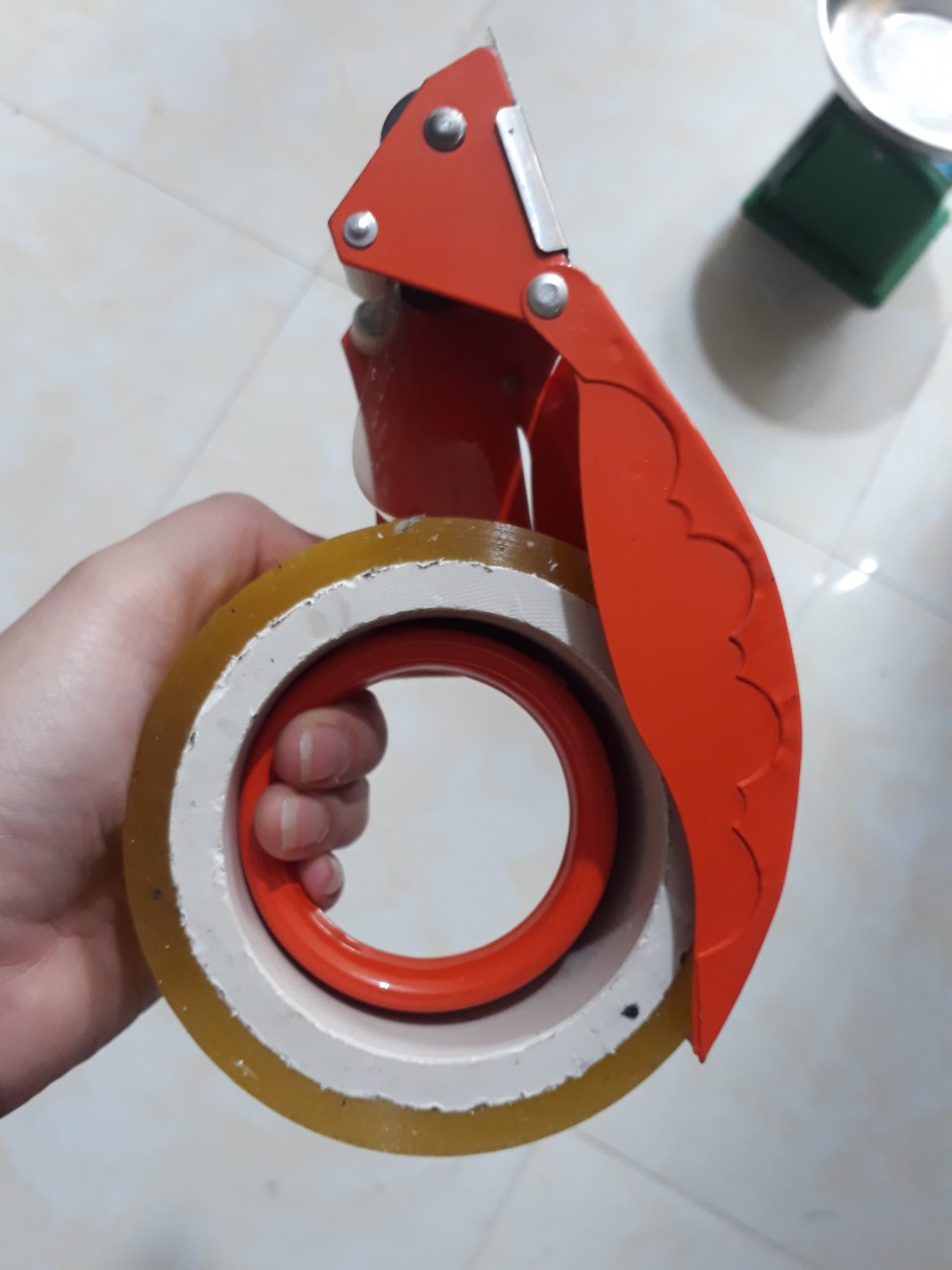 Dao cắt băng dính