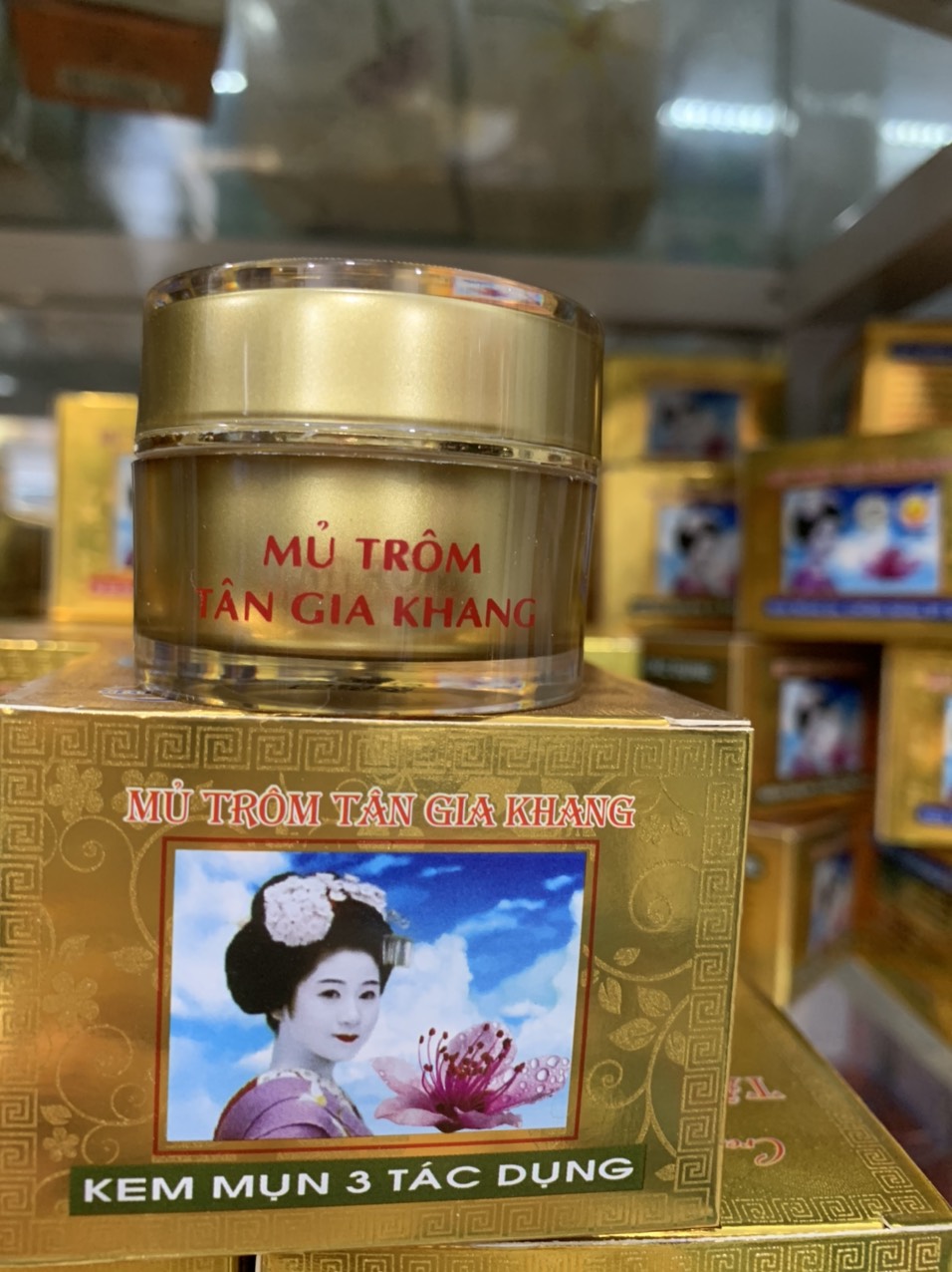 Kem mụn 3 tác dụng MỦ TRÔM TÂN GIA KHANG 6g