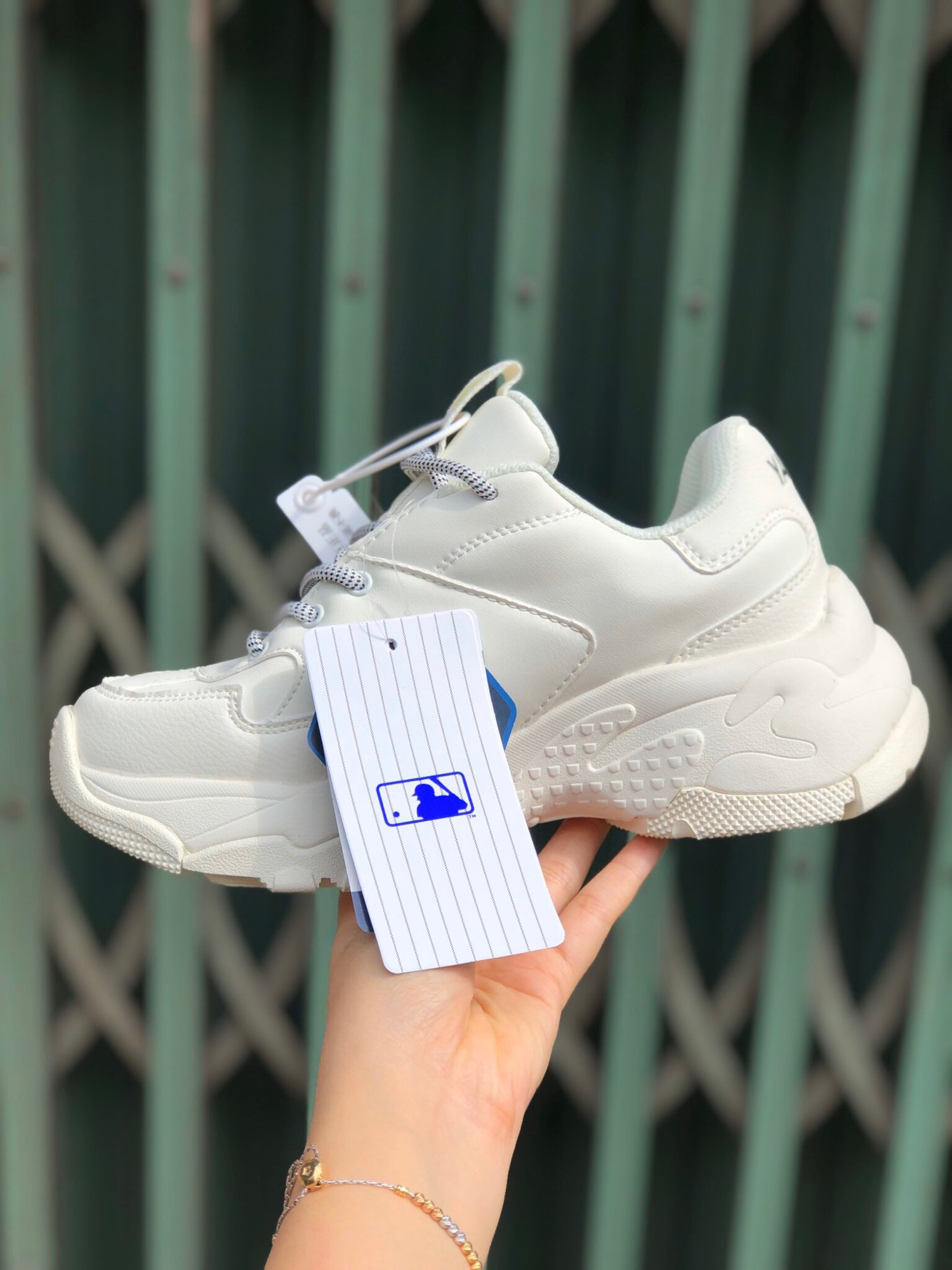 Giày thể thao MLB ny vàng (36-43)