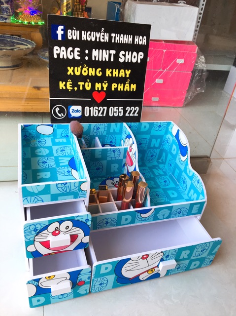 Kệ mỹ phẩm max 35cm doraemon