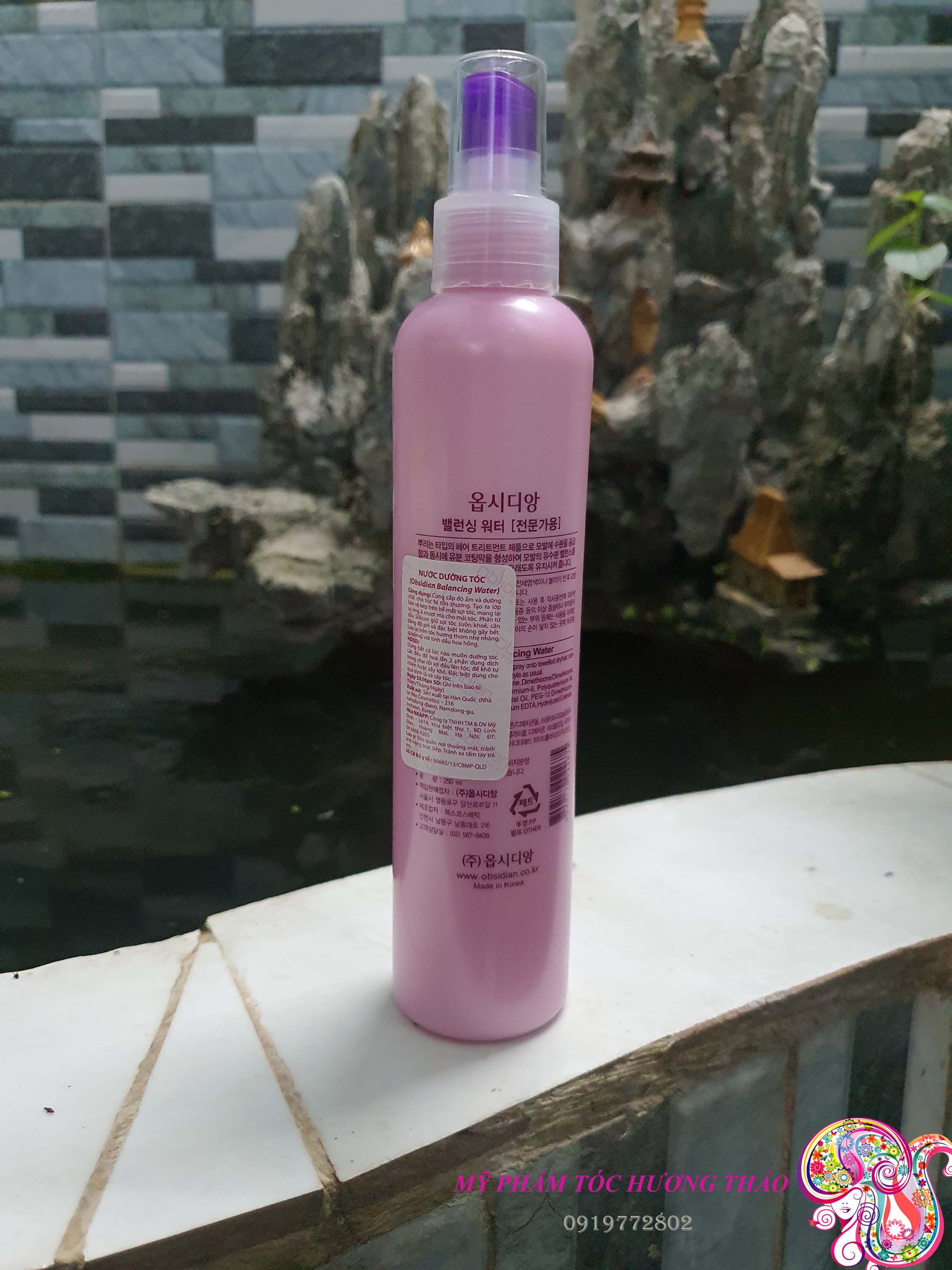 NƯỚC XỊT DƯỠNG TÓC HOA HỒNG OBSIDIAN 250ML