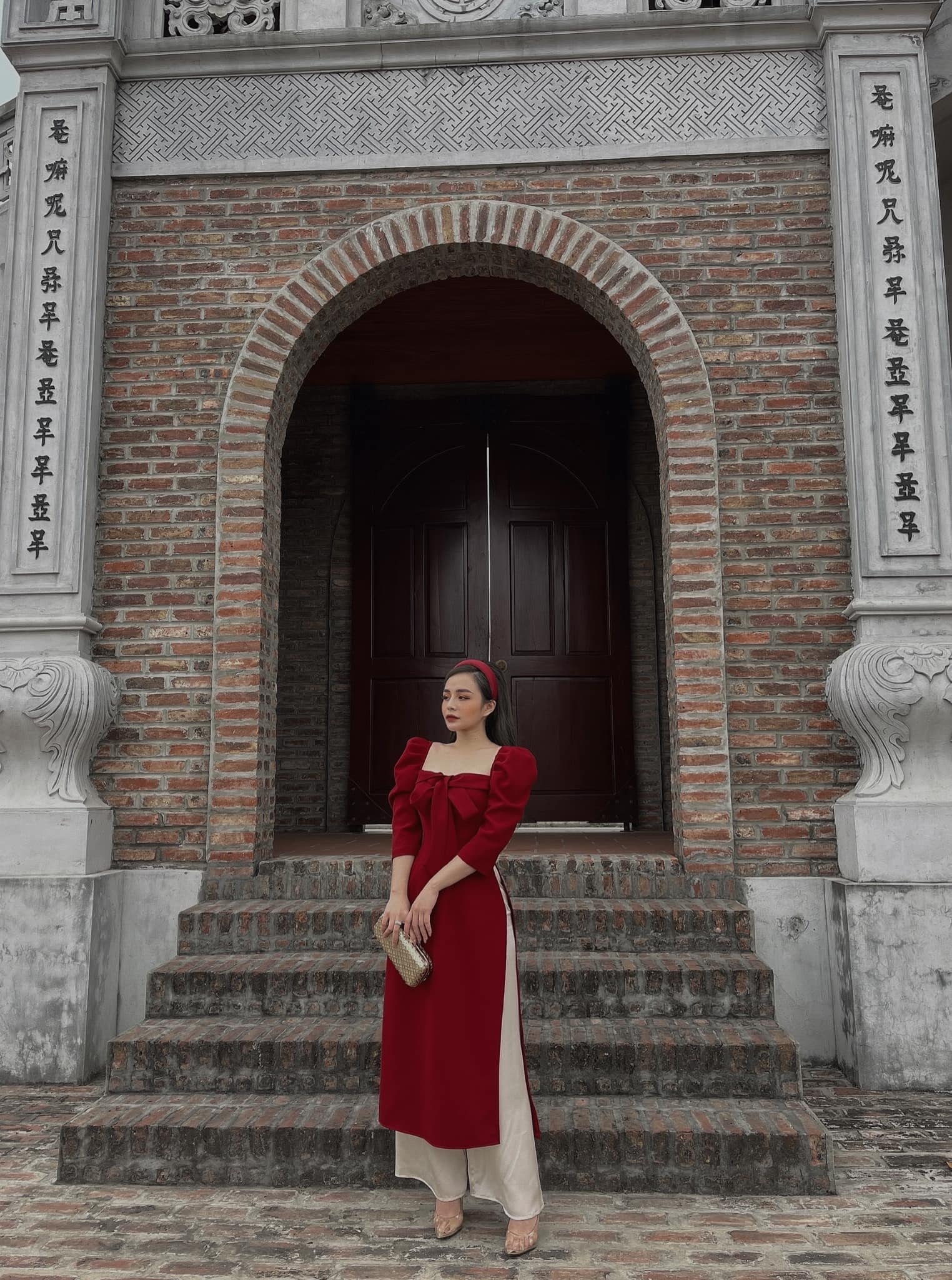 Áo dài cách tân cột nơ xinh xỉu