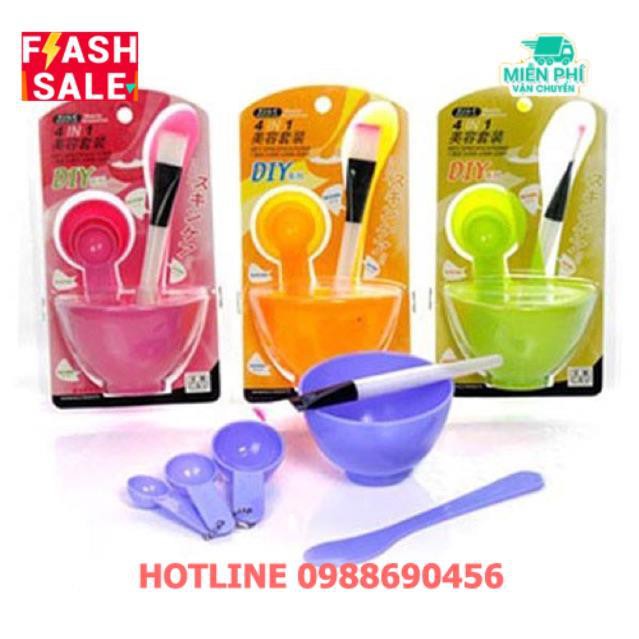 Bộ dụng cụ đắp mặt nạ