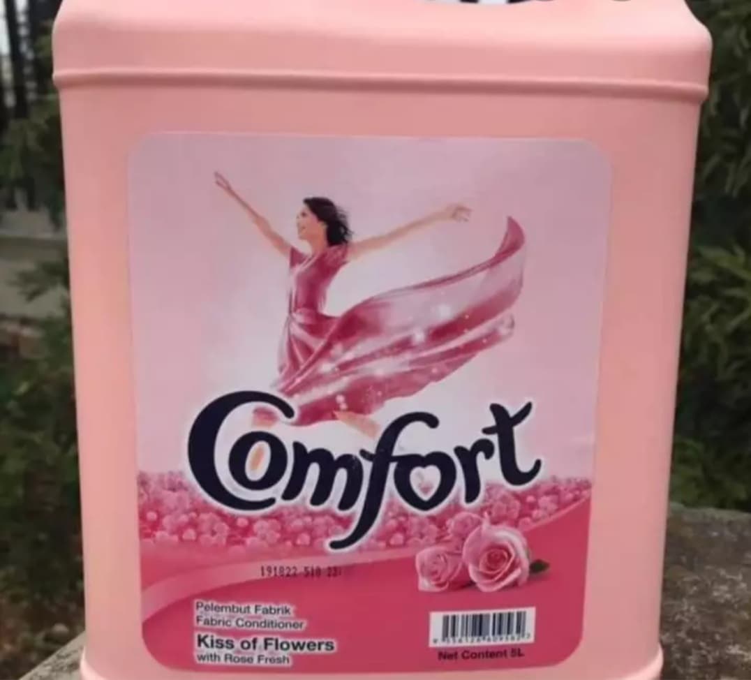 NƯỚC XẢ VẢI COMFORT 5000ML [HỒNG] MALAYSIA