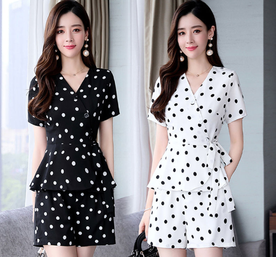 Bộ Quần Áo Lửng Đi Chơi Nữ Đẹp