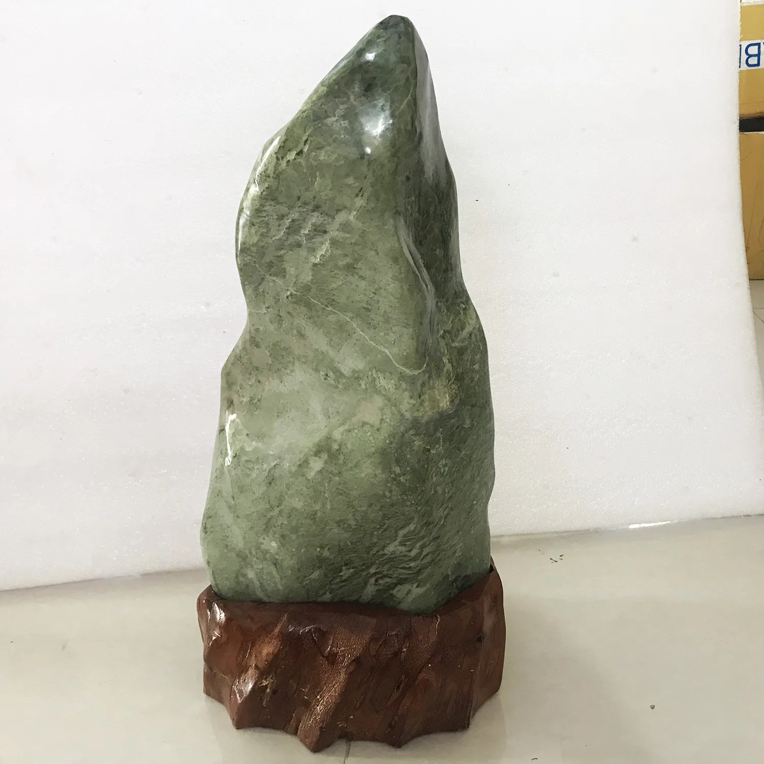 [HCM]Cây đá, trụ đá, đá tự nhiên màu xanh lá cao 55 cm nặng 28 kg cho người mệnh Hỏa và Mộc