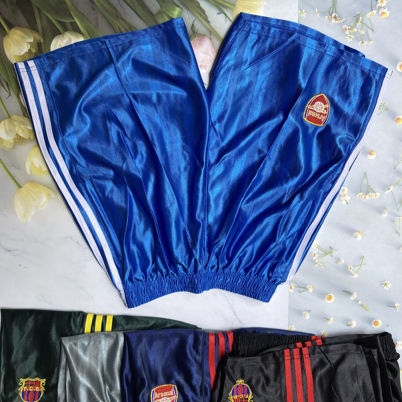 [HCMC] qn86 men's fitting shorts 70kg to 75kg large size 3 stripe hybrid football T shirt shorts