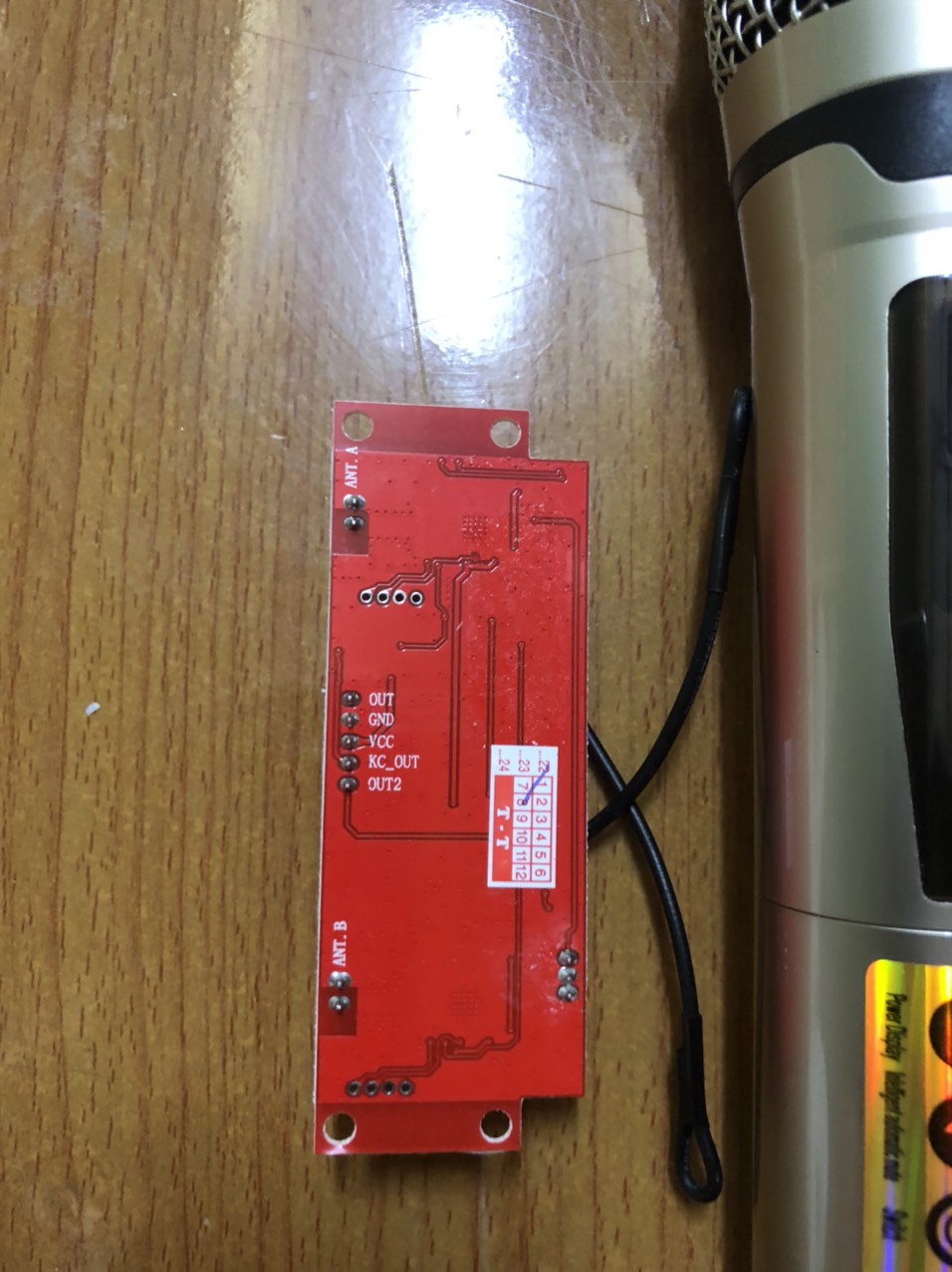 MICRO KHÔNG DÂY CHO LOA KÉO VÀ AMPLY M18