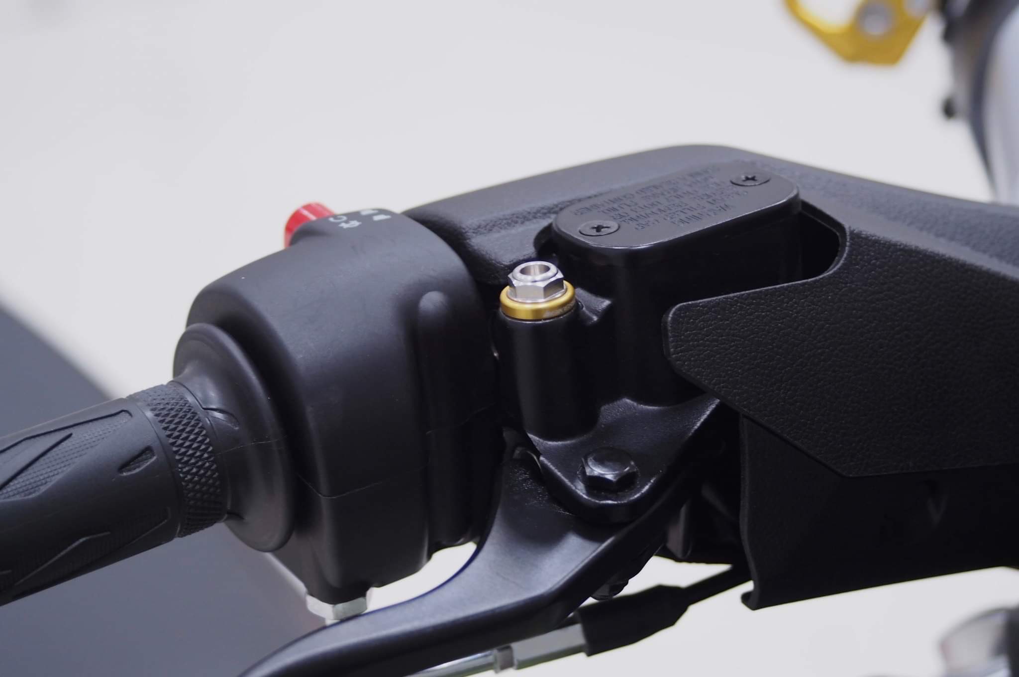 Ốc bít ren chân kính Bikers (M10x1.25) răng thuận