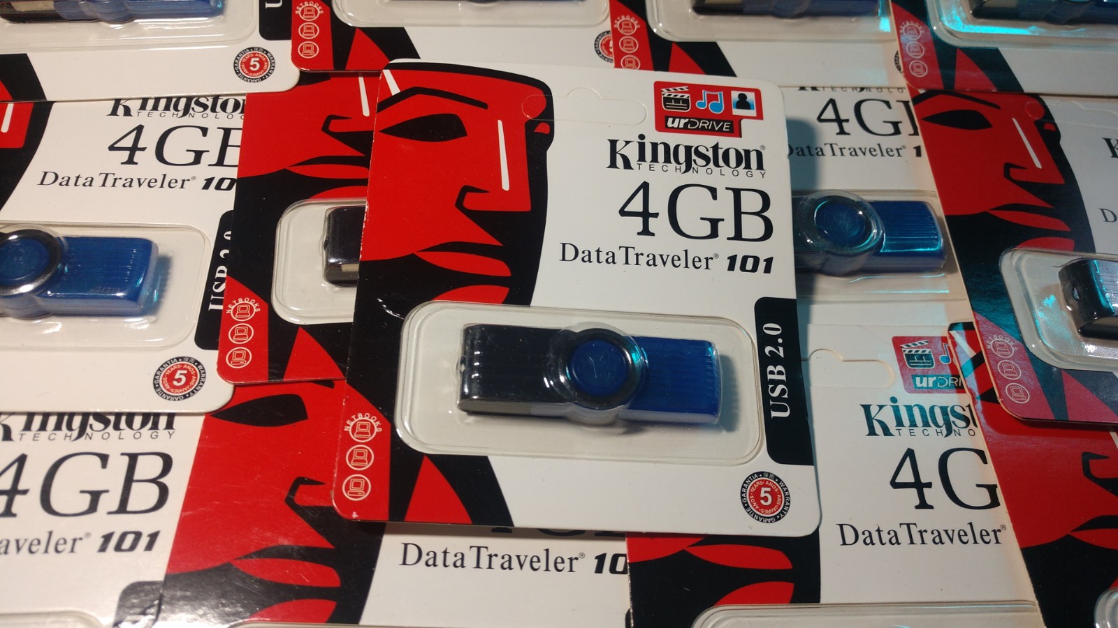 USB 4G hiệu Kingston