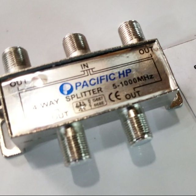 Bộ chia 1 ra 4 tín hiệu truyền hình cáp, Camera (Hiệu PACIFIC)