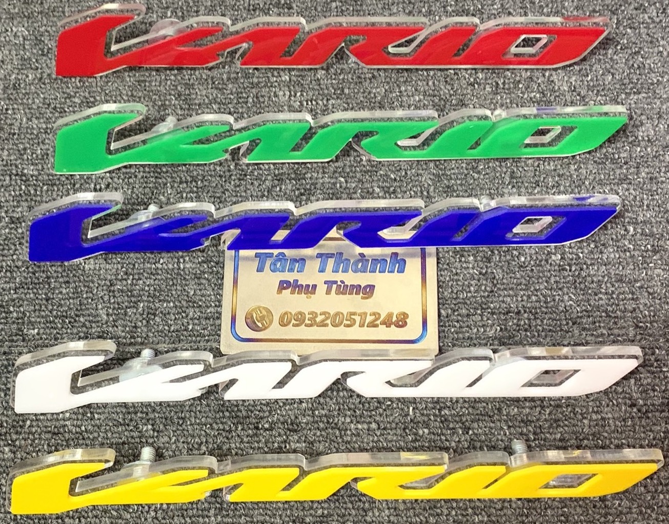 Bảng tên Vario khắc chữ meca
