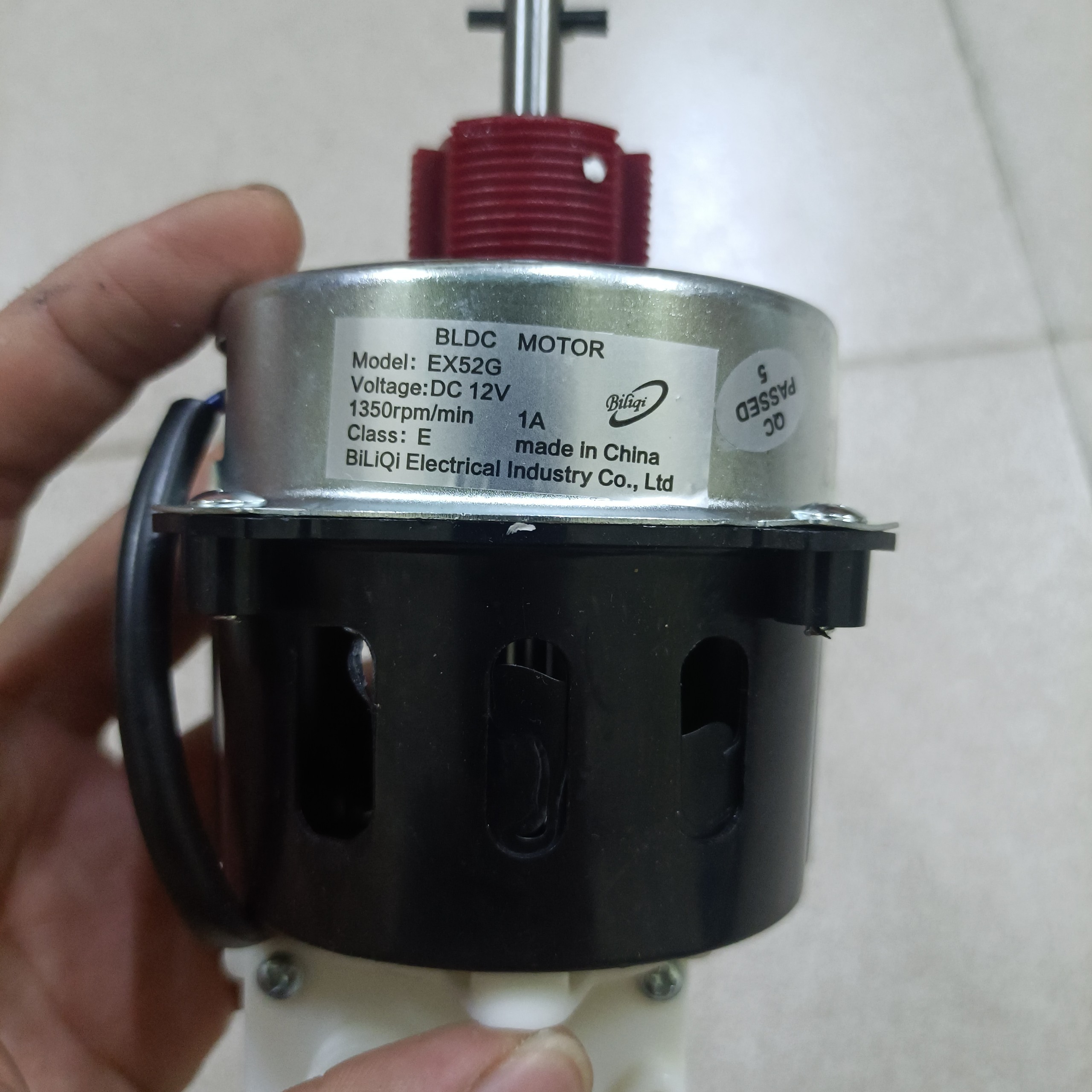 1A - Đầu quạt không chổi than 12V 1A chế quạt (cốt đỡ thân quạt 8mm)
