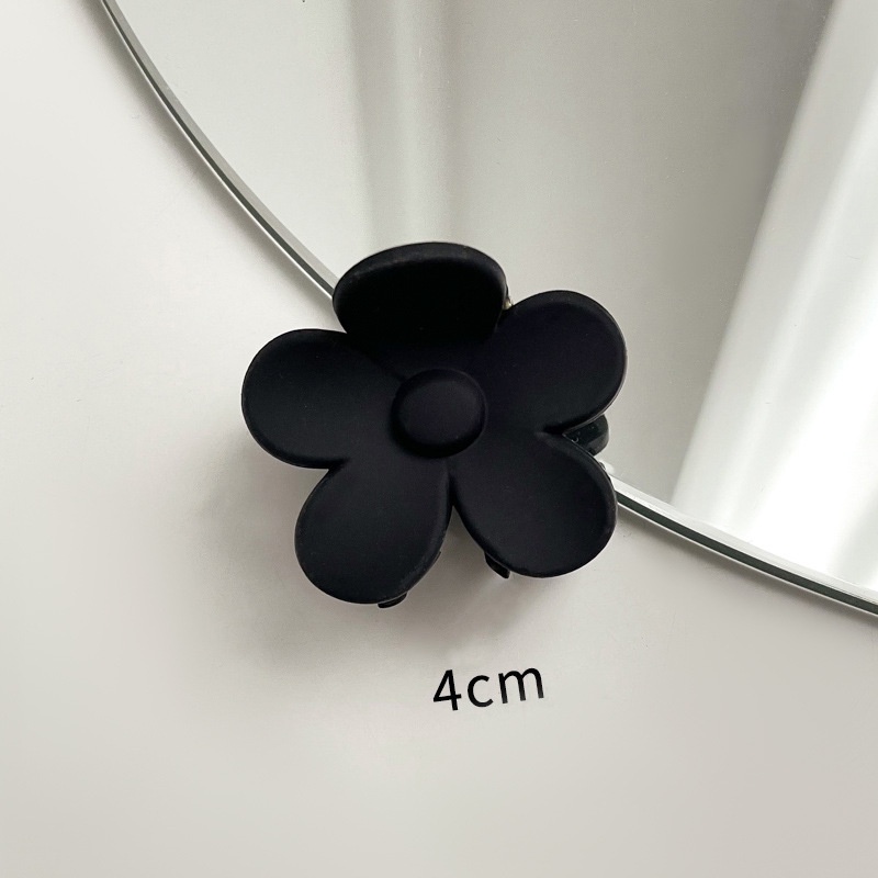 Kẹp tóc hình cá mập màu đen