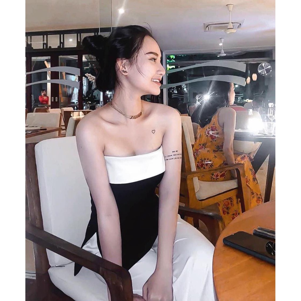 Áo crop cup ngực đen phối trắng