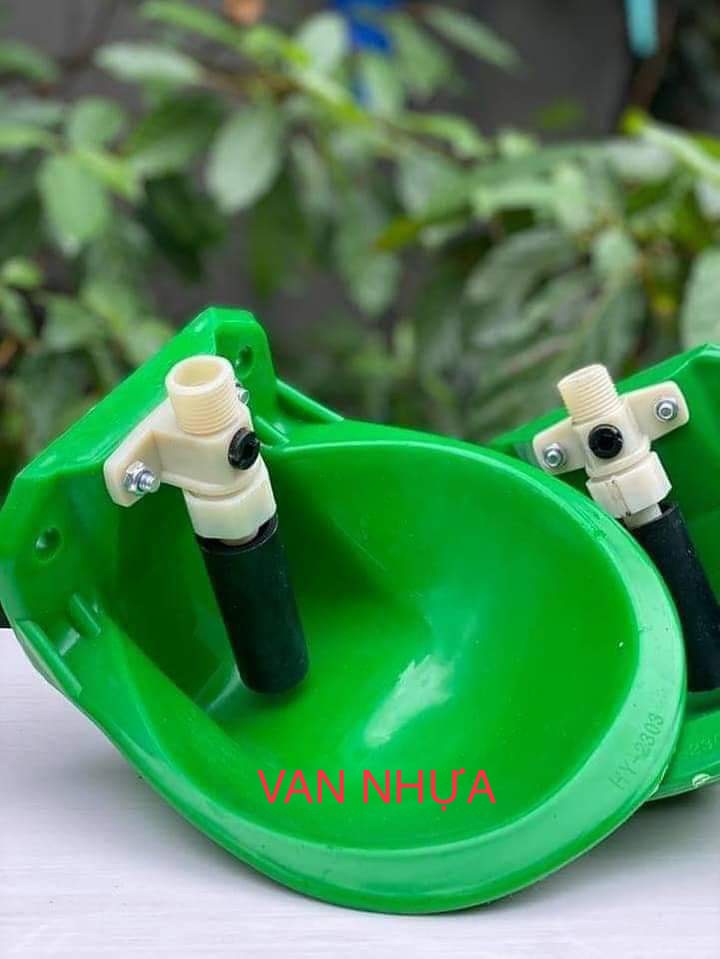 [Nhập RS0822 giảm 30k cho đơn 99k]Máng uống nước tự động cho dê cừu