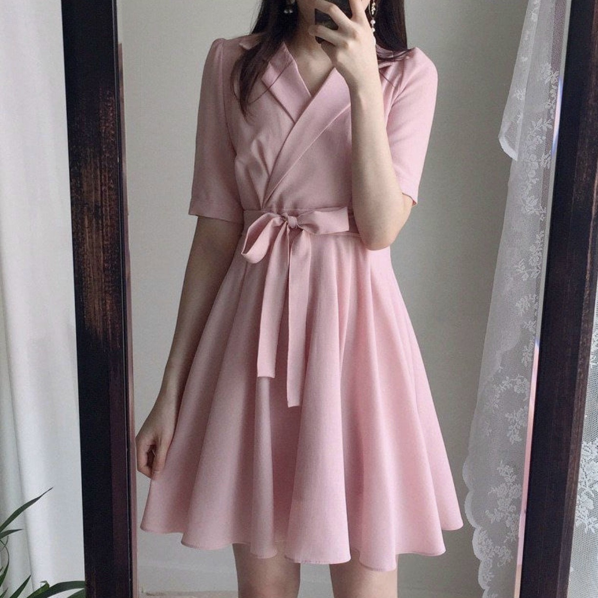 Đầm vest hồng thắt nơ