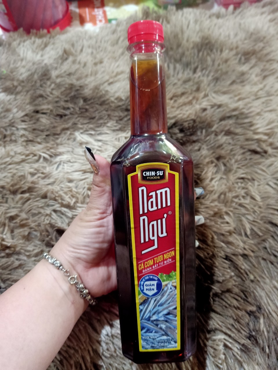mắm Nam ngư cá cơm chai 750ml