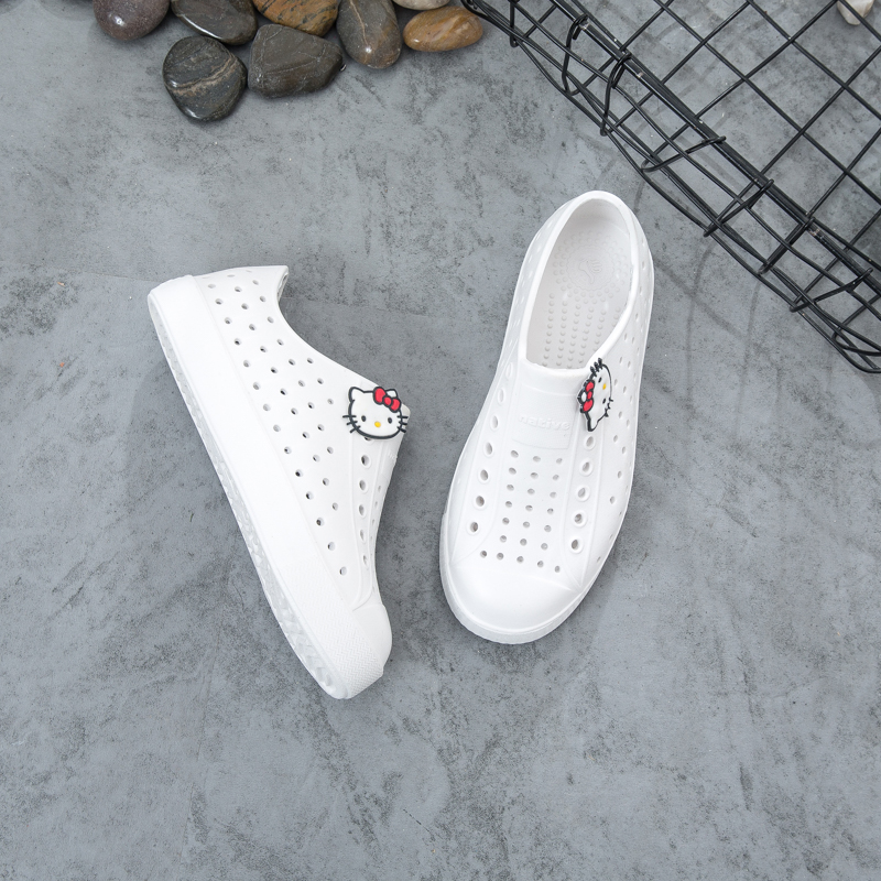 [Tặng 04 sticker] Giày nhựa WNC NATIVE trẻ em - Chất liệu nhựa EVA mềm nhẹ không thấm nước - Màu (Trắng)