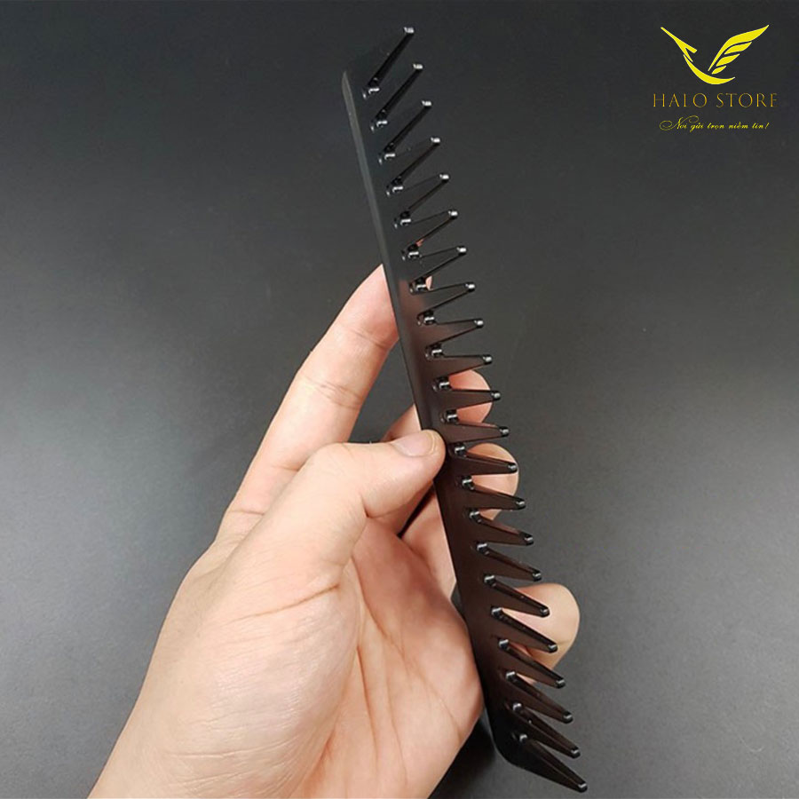 Lược Vuốt Tóc Toni&Guy Carbon LCT-06822