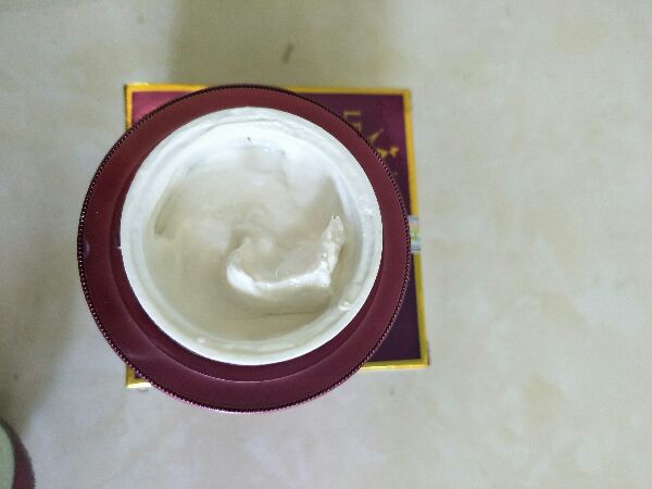 Kem Thượng Lưu Lrocre
