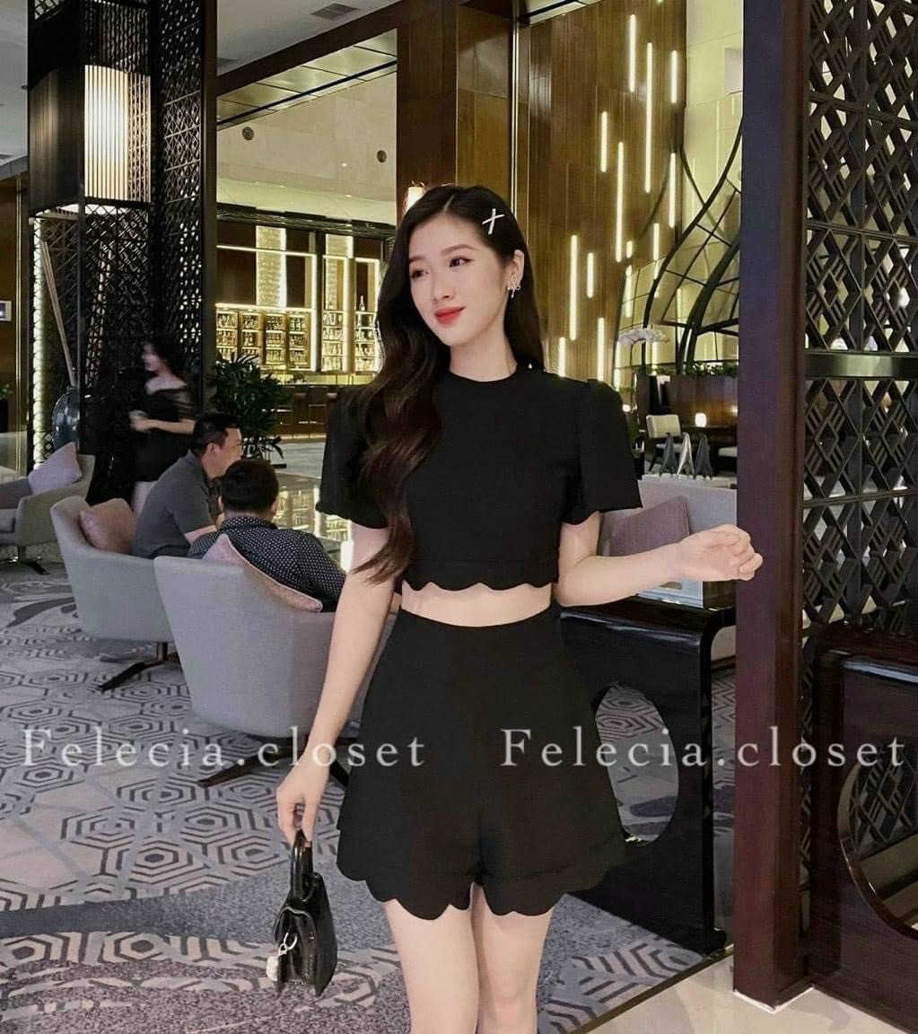SÉT ĐÙI CỘT NƠ SAU LƯNG QUẦN LAI BÈO QUÁ ĐẸP (CÓ ẢNH THẬT )