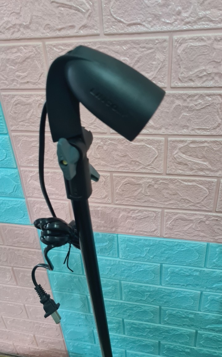 CHUÔI ĐÈN E27 VÀ CHÂN ĐỨNG 2M STUDIO ,CHỤP HÌNH HỖ TRỢ ÁNH SÁNG (Không bóng đèn)