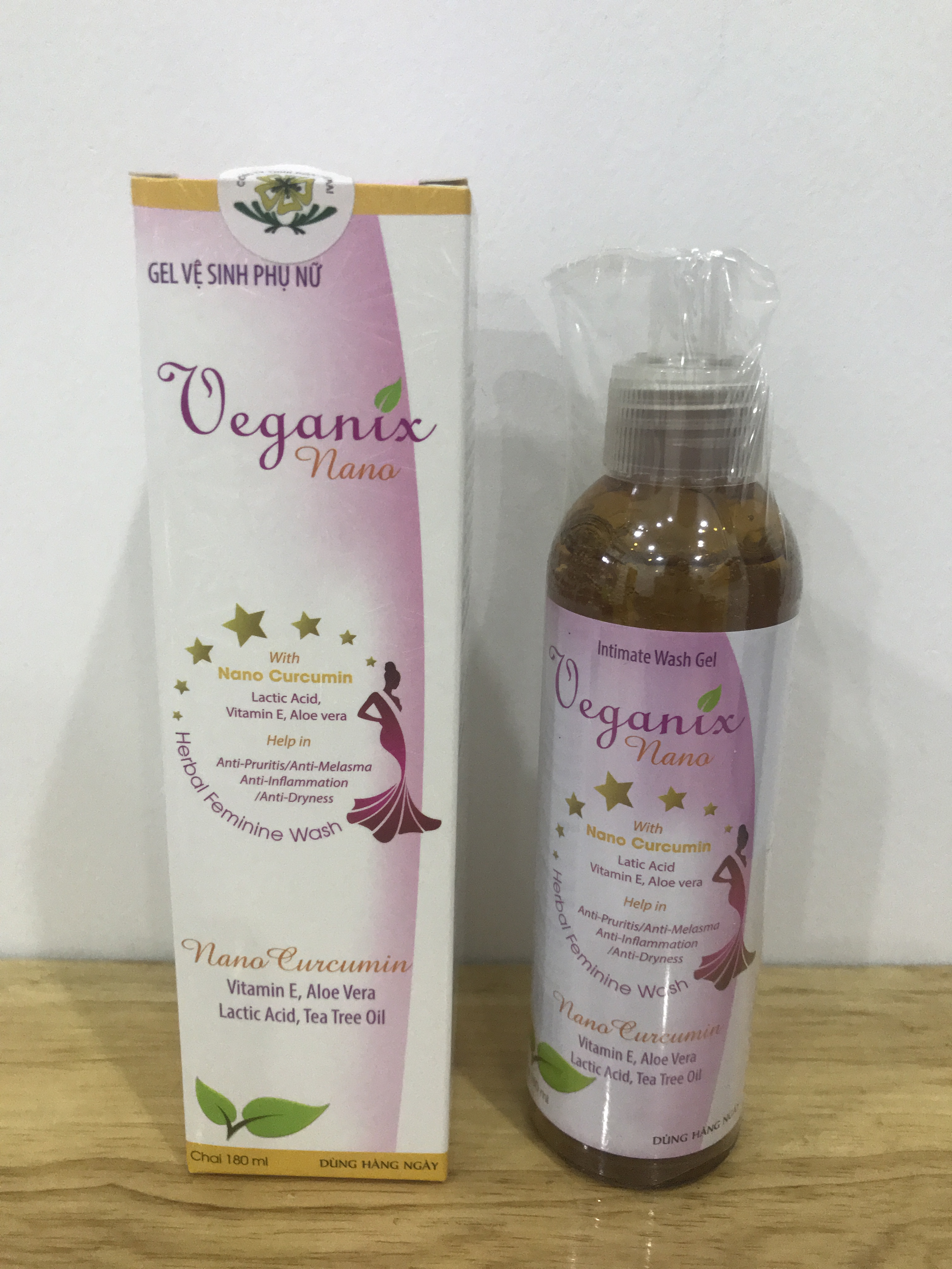 [HCM]Dung dịch vệ sinh phụ nữ VEGANIX NANO 180ml .