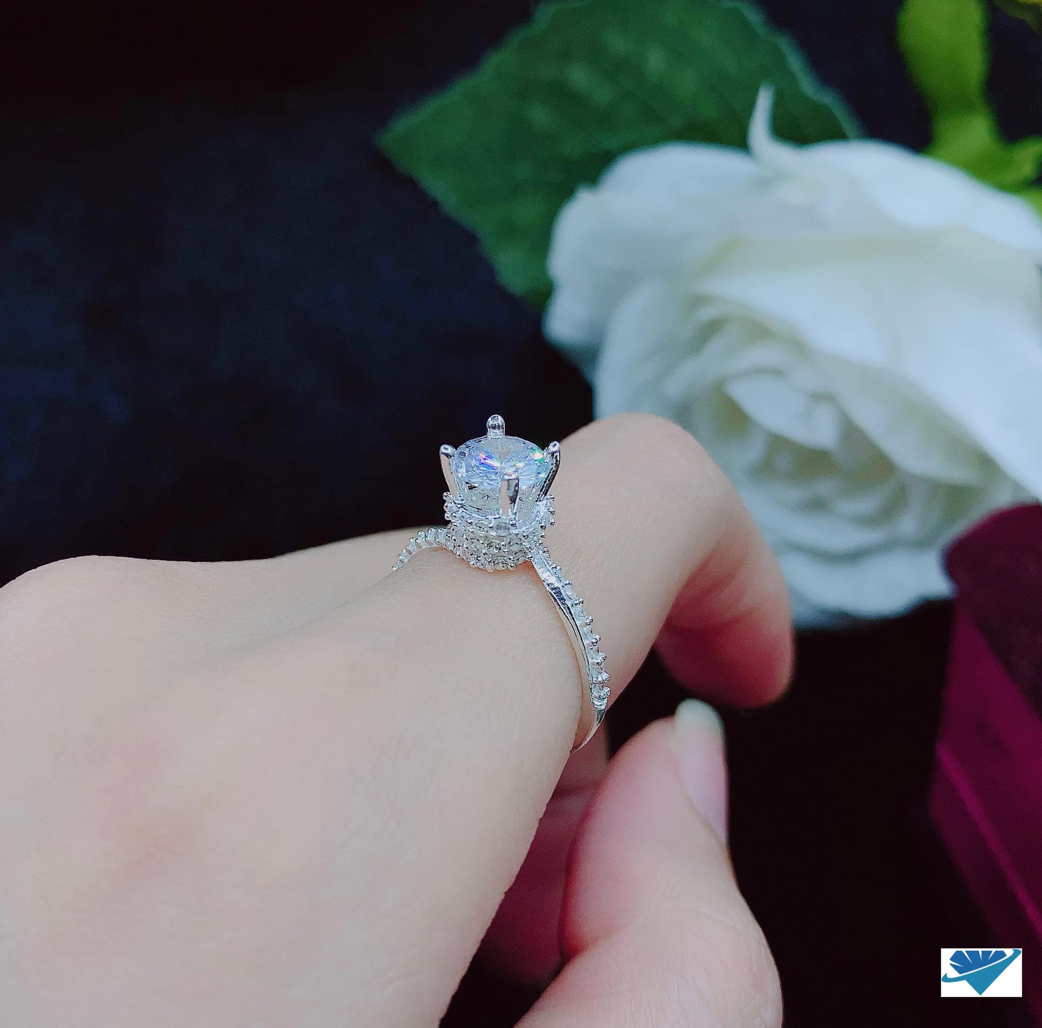 Nhẫn nữ bạc ta đính đá MS55a