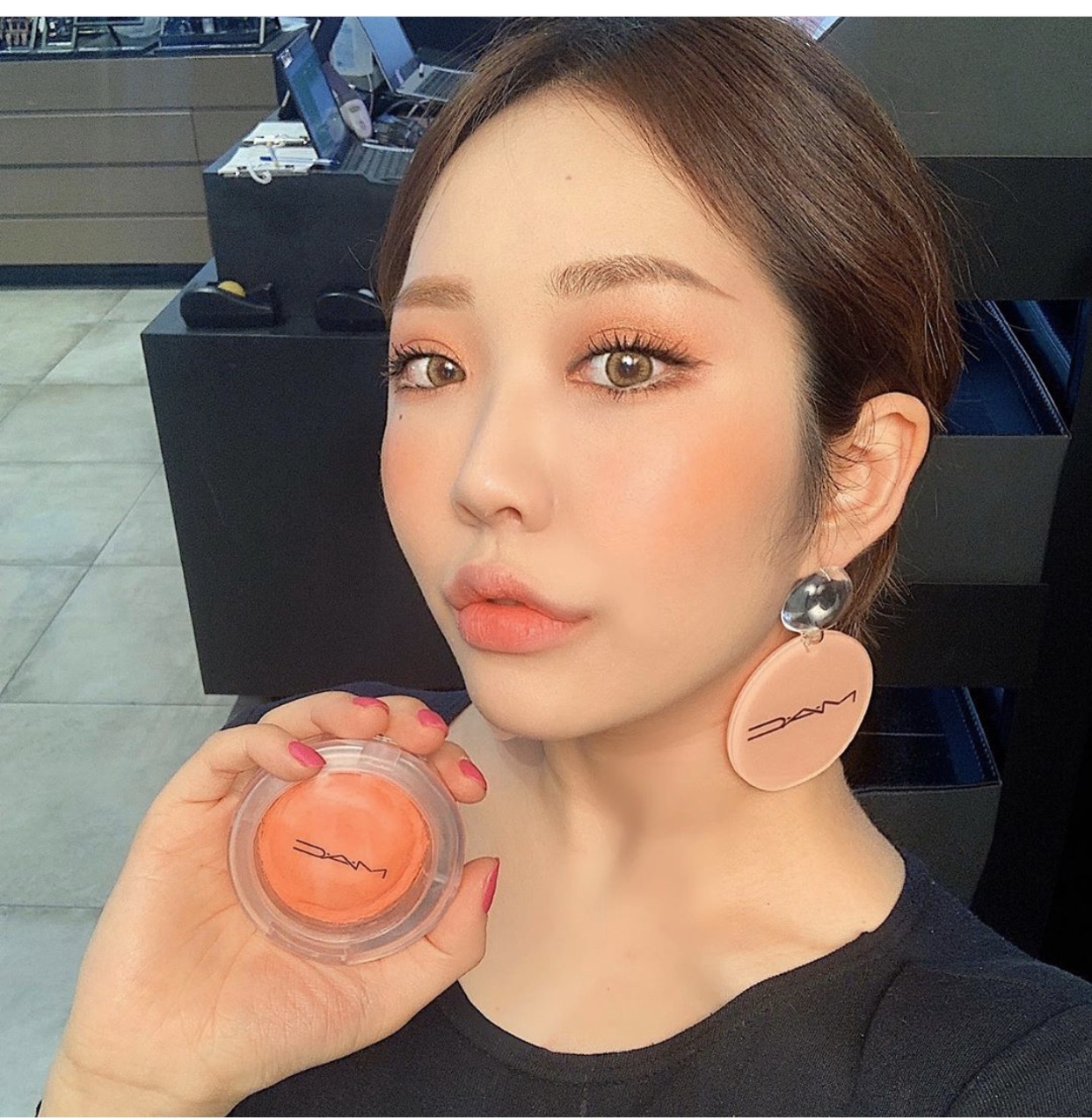 Má hồng dạng kem MAC Glow Play Blush