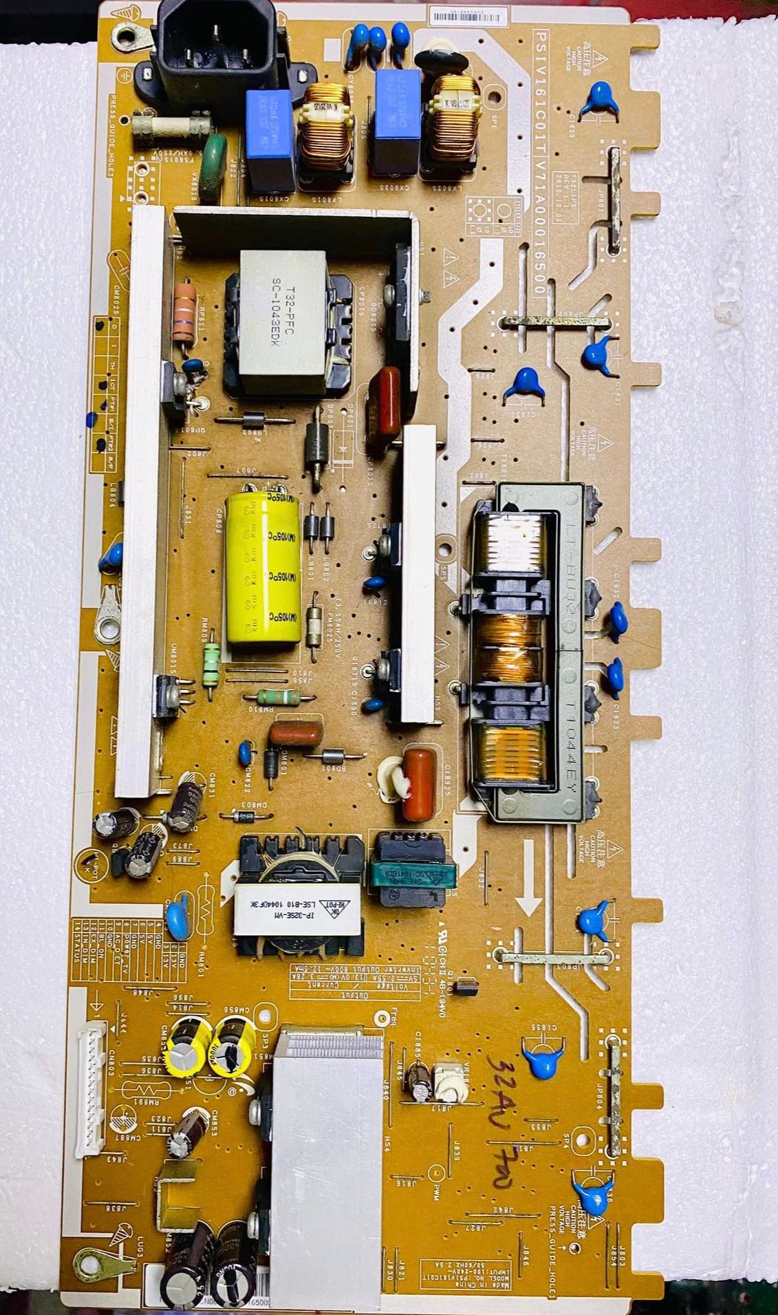 Bo mạch 32av700