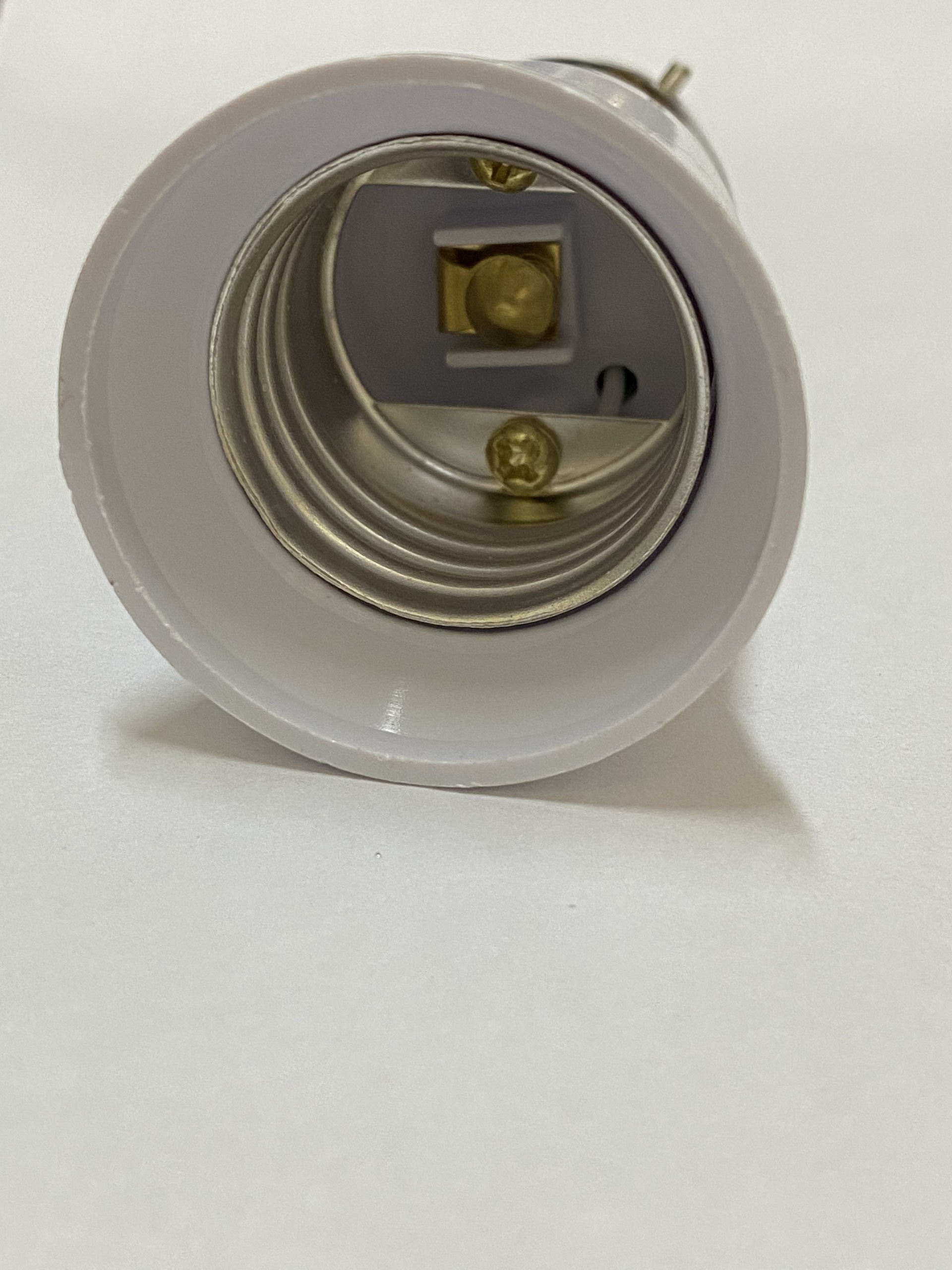 [HCM]Đui đèn B22 sang E27(màu trắng)