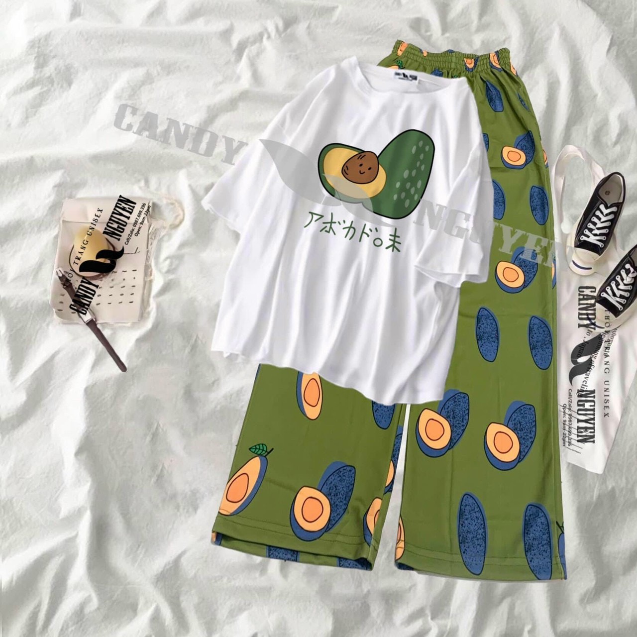 Sét bộ áo cổ tròn tay ngắn in hình quả bơ TTSLA0443