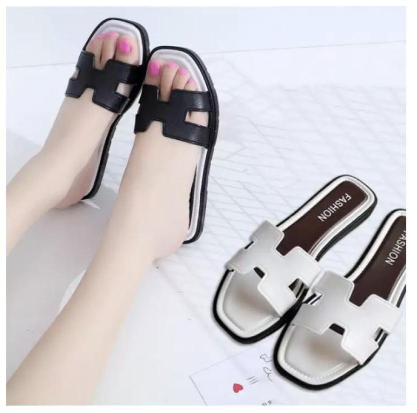 Dép Quai Trong Khóa D Rosa Phong Cách Trẻ Trung, Thời Trang Dễ Phối Với Các Loại Trang Phục (Nhiều Màu) giá rẻ