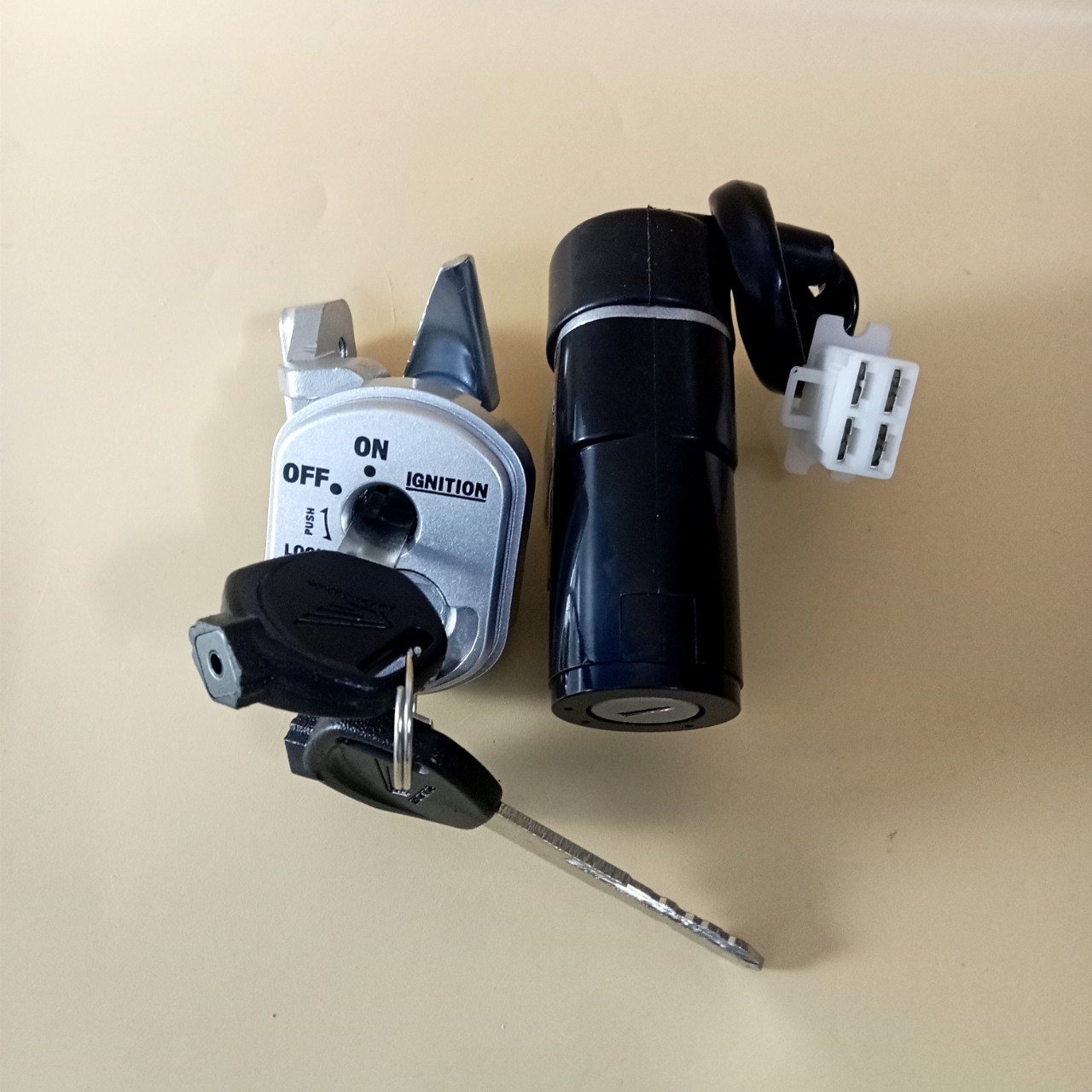 Bộ ổ khóa cho xe wave rsx100 siêu nhân - ổ khóa xe rsx 100 siêu nhân đời 2008 - 2009