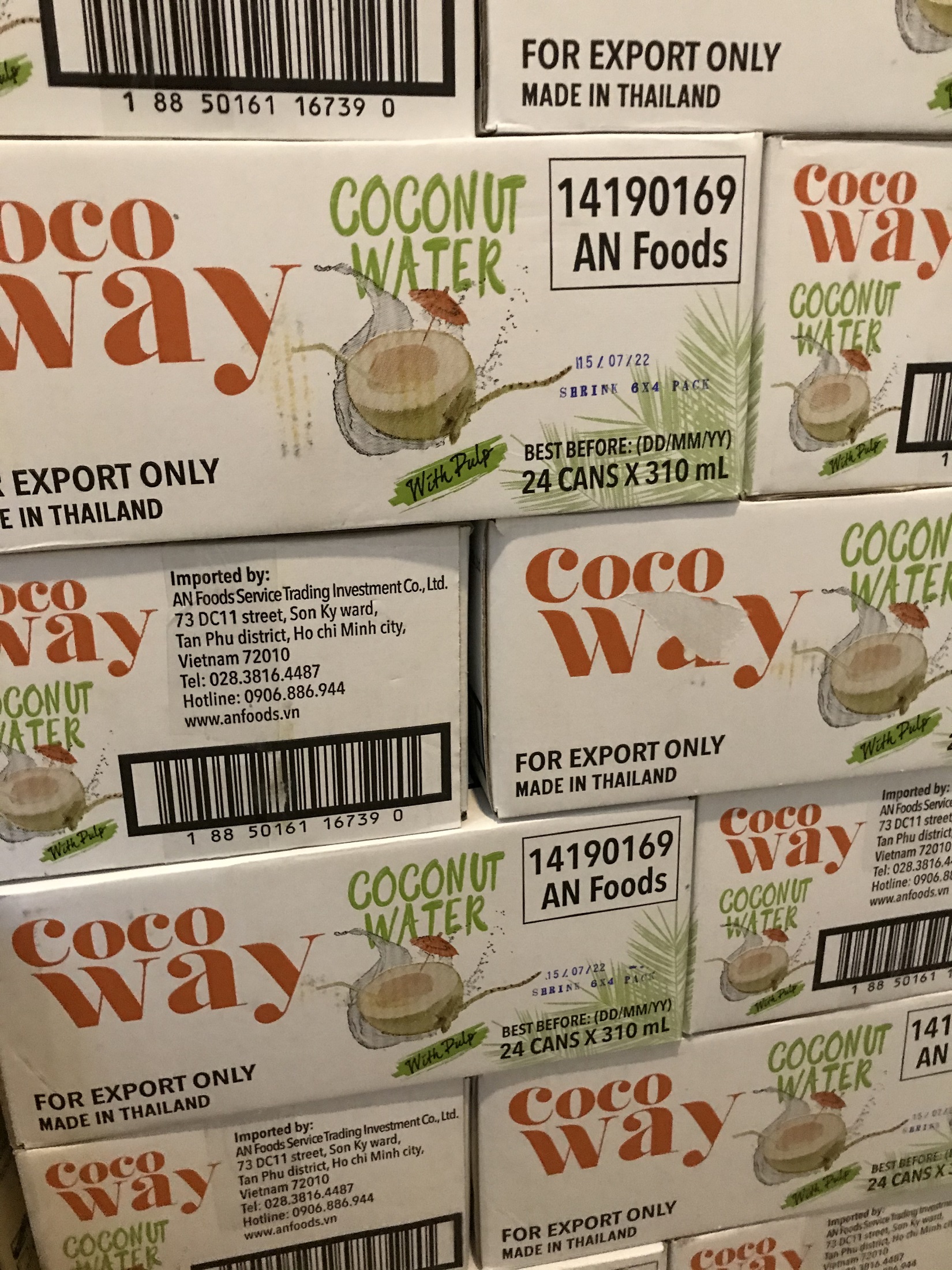 Lốc 6 lon nước dừa có cơm dừa Thái Lan Cocoway lon 310ml