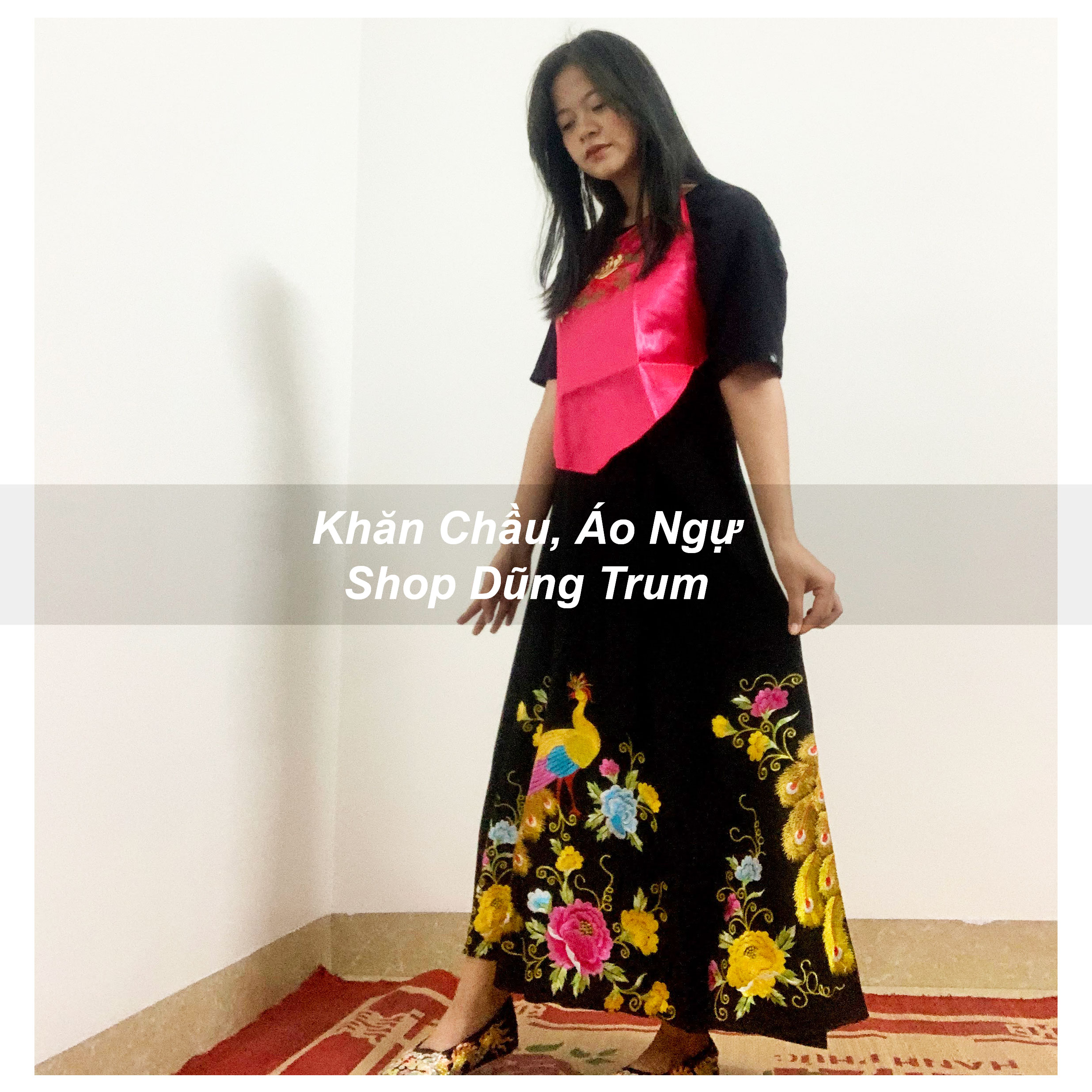 Áo yếm đào, yếm hồng mặc kết hợp trang phục khăn chầu áo ngự hầu đồng