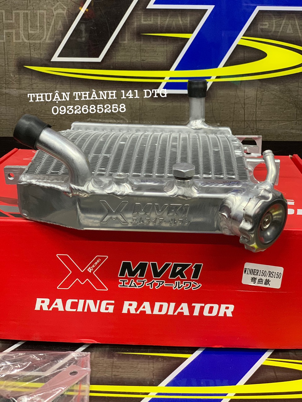 KÉT NƯỚC CONG X1R LƯỚI TITAN XE WINNER / SONIC