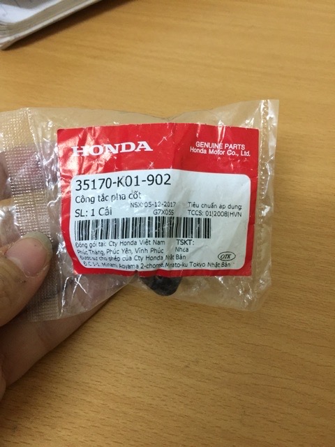Công tắc Passing SH zin Honda (Tặng giắc cắm)