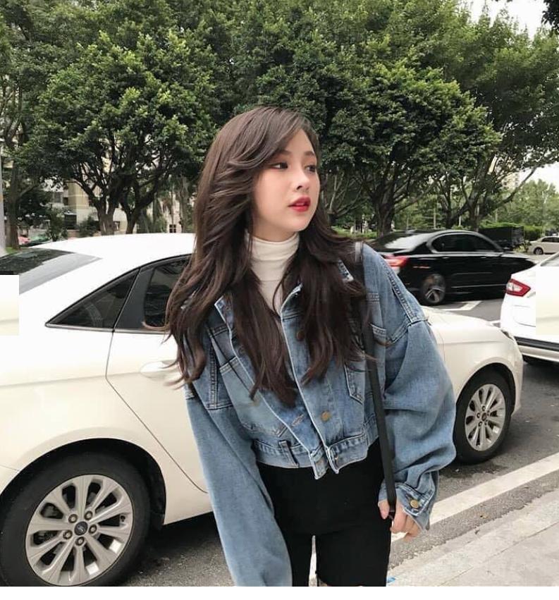 Áo khoác jean nữ form rộng croptop phối nút lưng