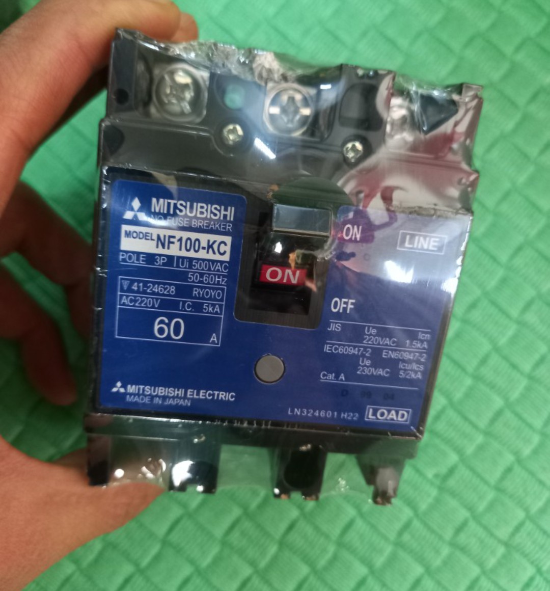 CB 3 PHA NHẬT 40A ĐẾN 100A NỘI ĐỊA NHẬT 380V