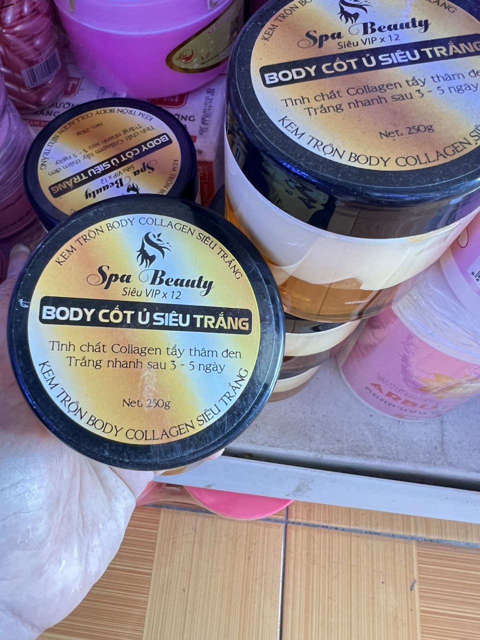 Kem Body Cốt Ủ Siêu Trắng 250g Spa Beauty