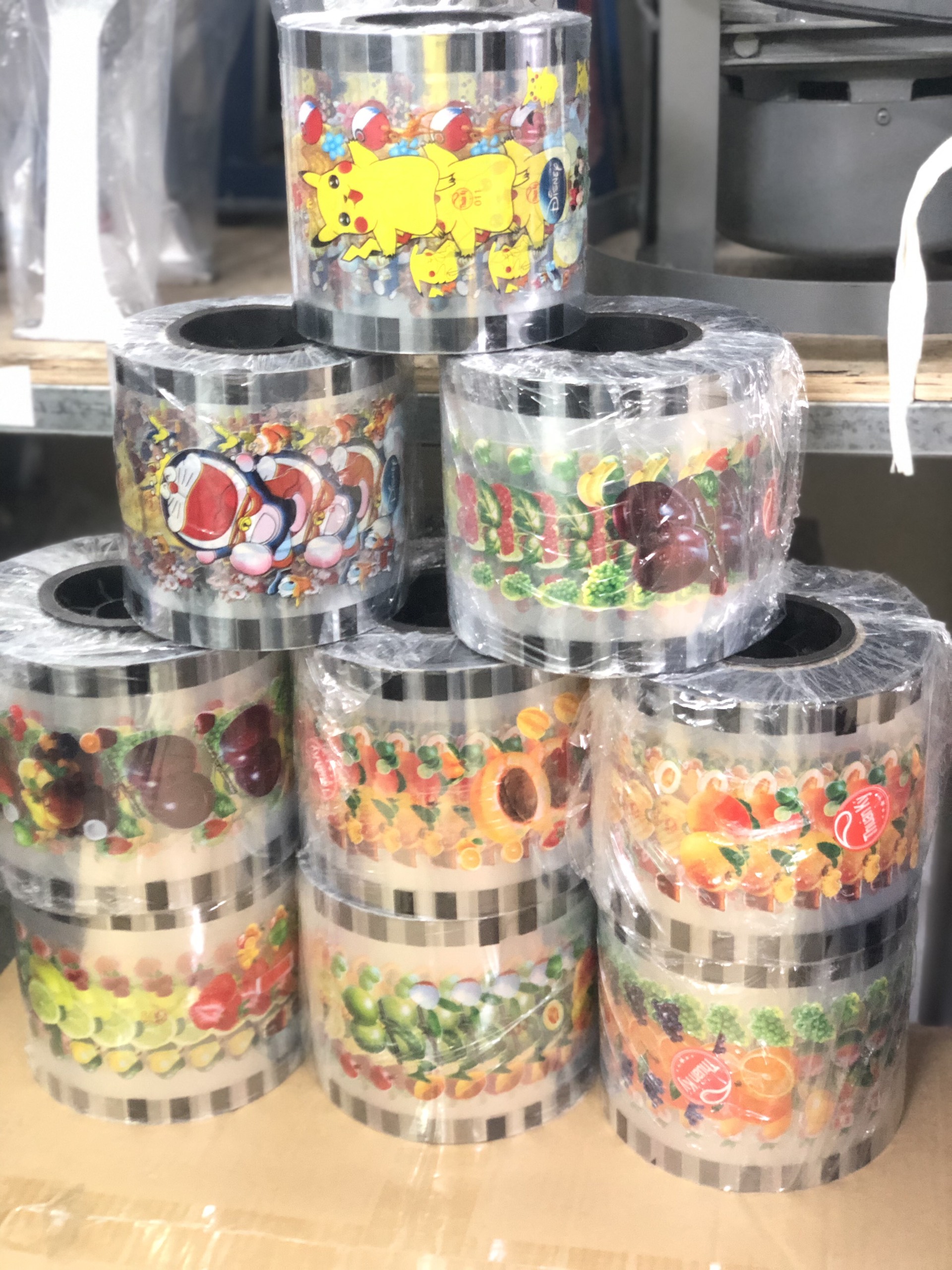 Cuộn màng ép ly 1L 15cm( hình ngẫu nhiên )