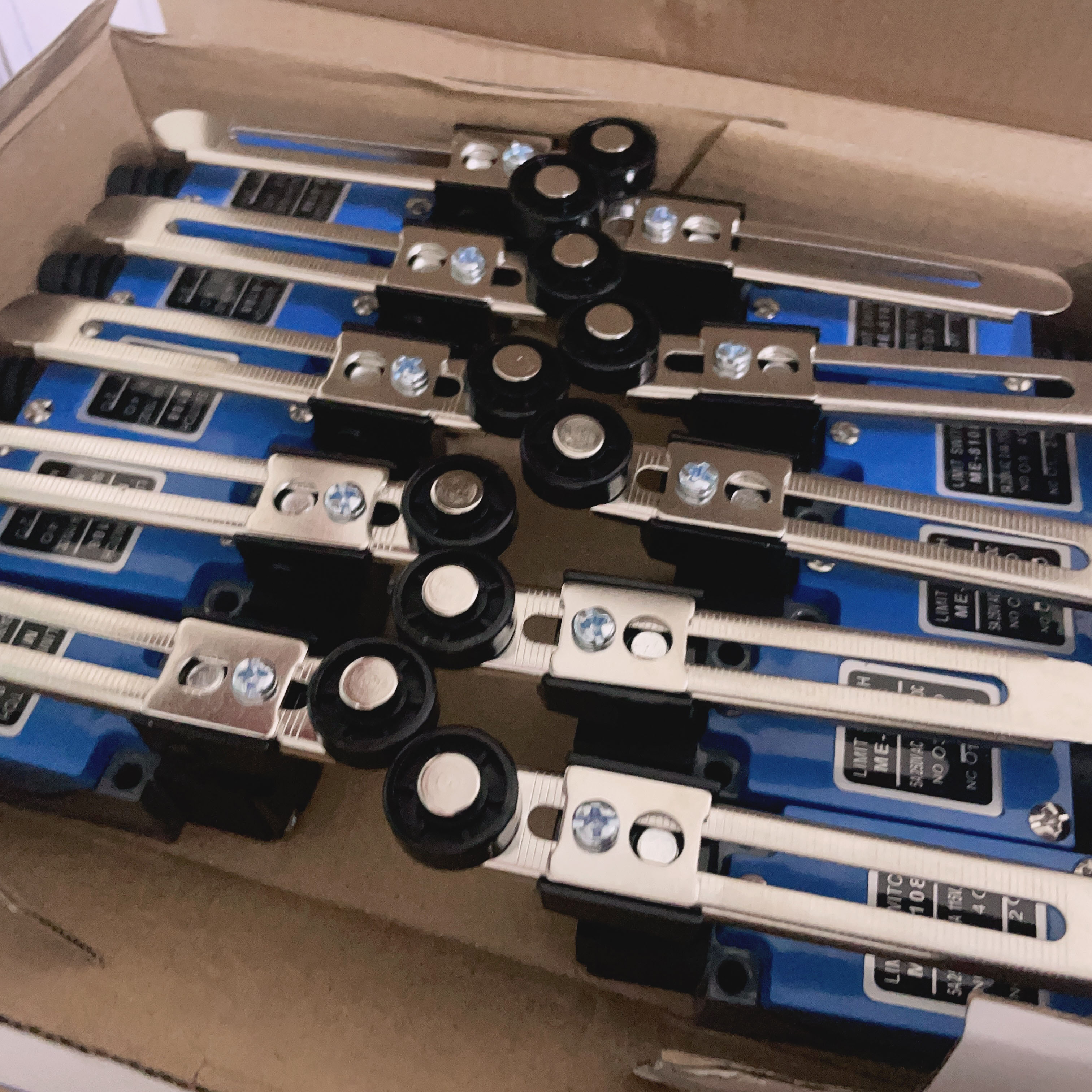 Công Tắc Hành Trình ME 8108 (loại tốt)