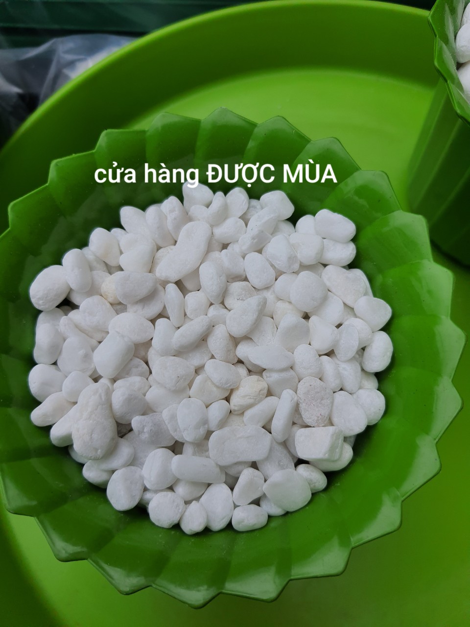 1kg sỏi trang trí hồ cá- sỏi trang trí chậu cây,sân vườn, tiểu cảnh