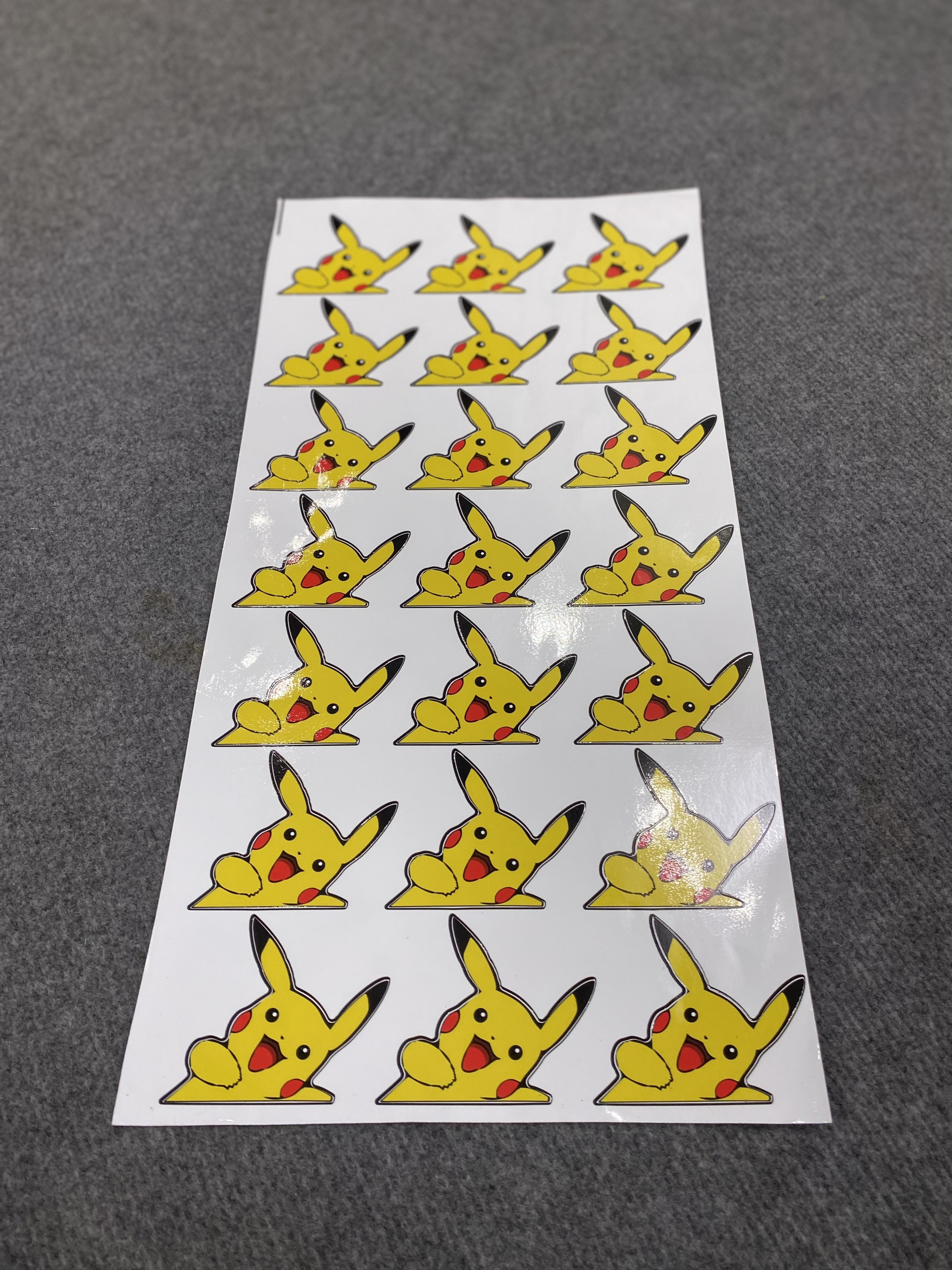 Tem Stick, Logo trang trí dán xe .