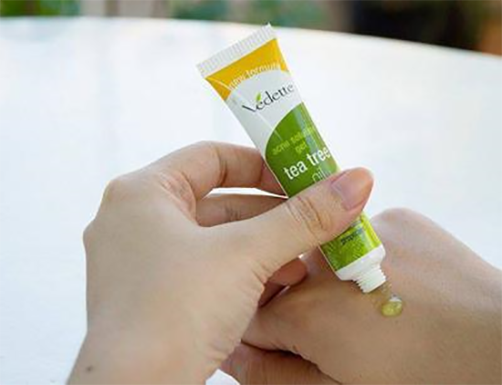 Gel Chấm Mụn Tràm Trà Vedette Tea Tree Oil - 18g