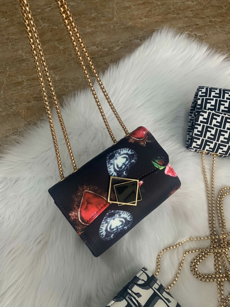 Túi nữ đeo chéo khóa kính hoa văn TXGR 292