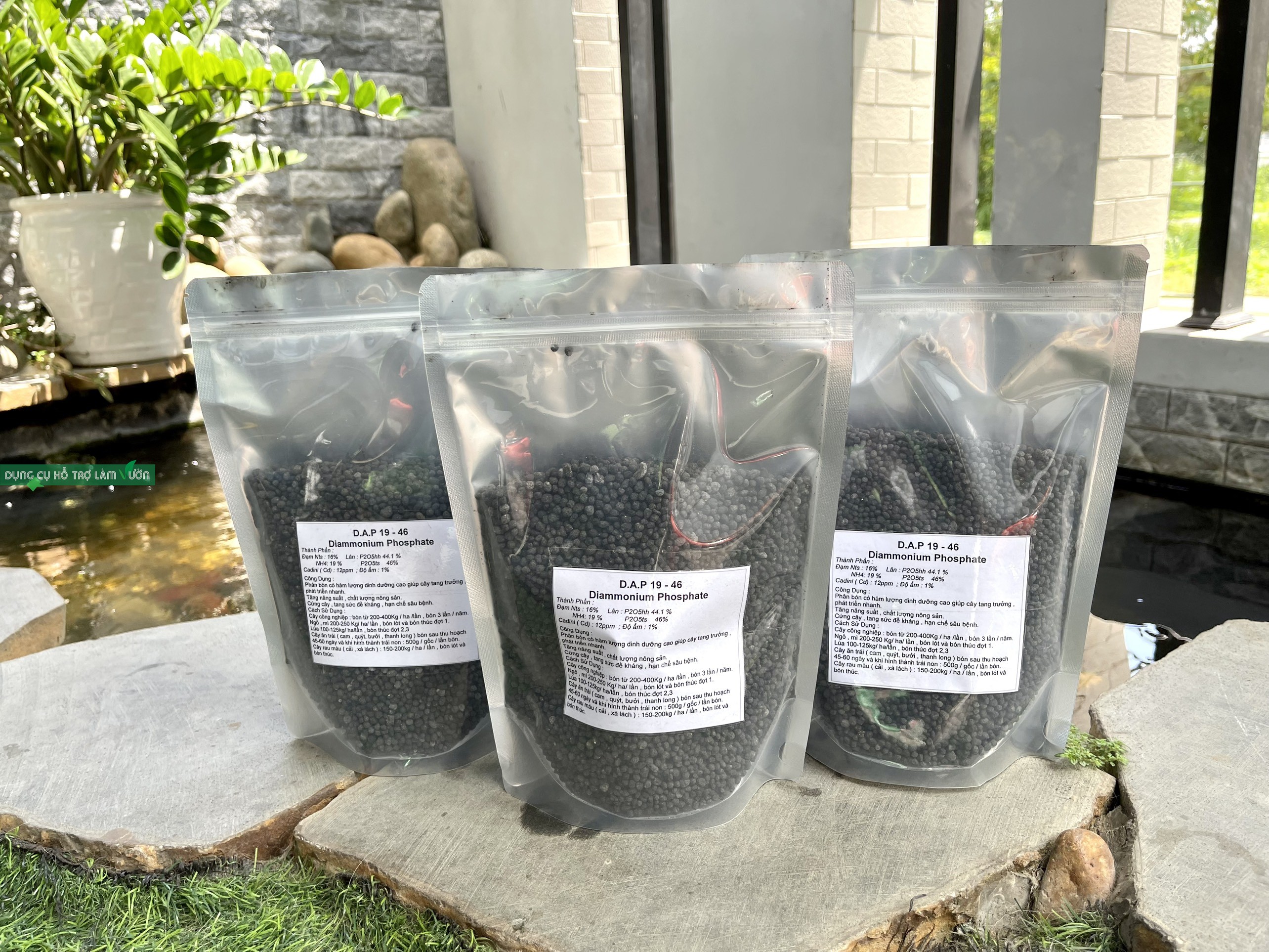 Phân lân DAP 19-46 gói 1kg, phân bón hạt đen