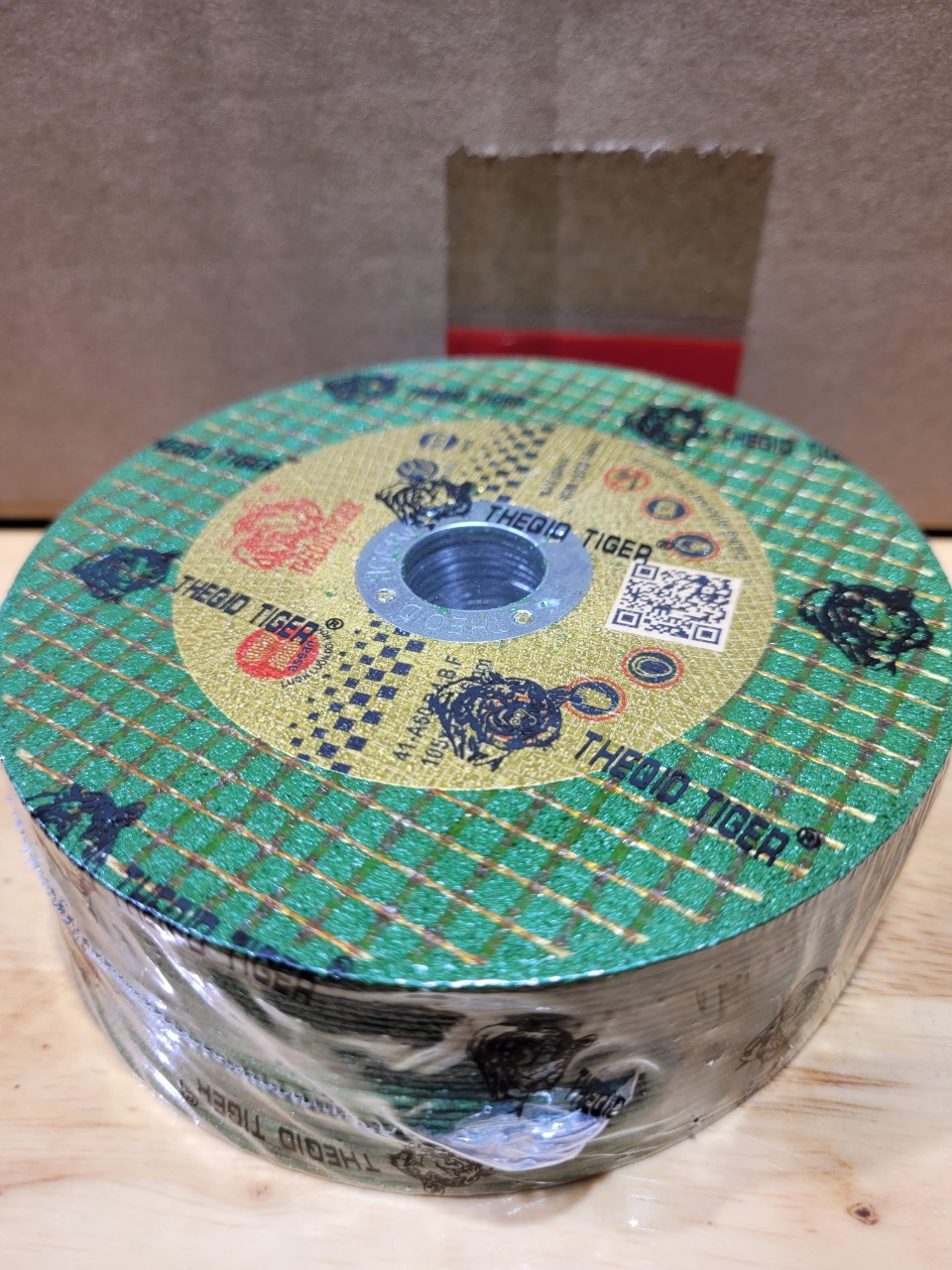 hộp 25/50 viên đá cắt sắt Tiger loại 1 cắt sắt cắt inox, đá cắt sắt loại 100mm ( 1 tấc ) dùng cho máy mài máy cắt cầm tay, đá cắt sắt cắt inox cắt kẽm sắt bén - Cửa Hàng Nam